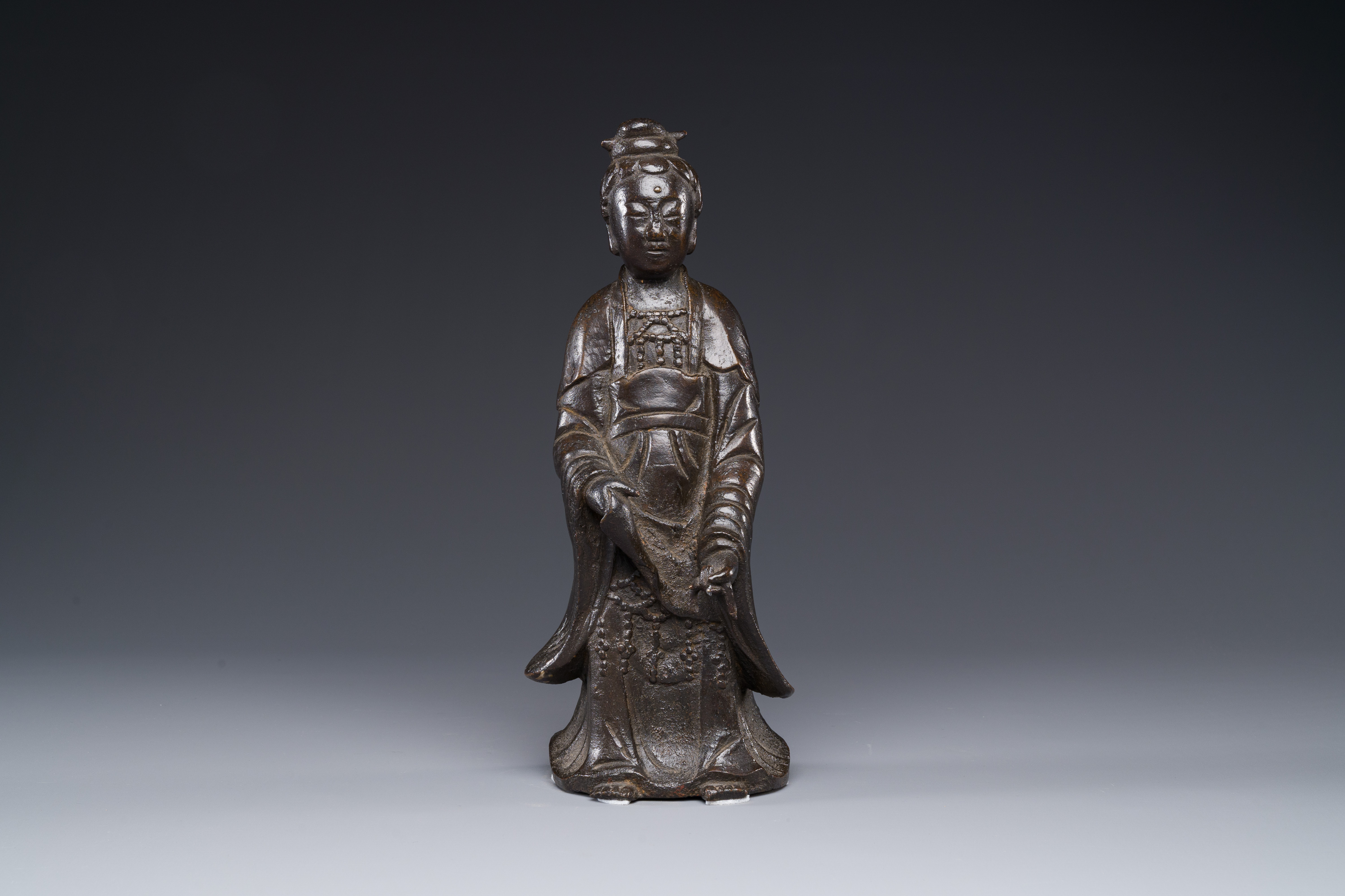 A Chinese bronze figure of a standing Guanyin, Ming - Image 2 of 5