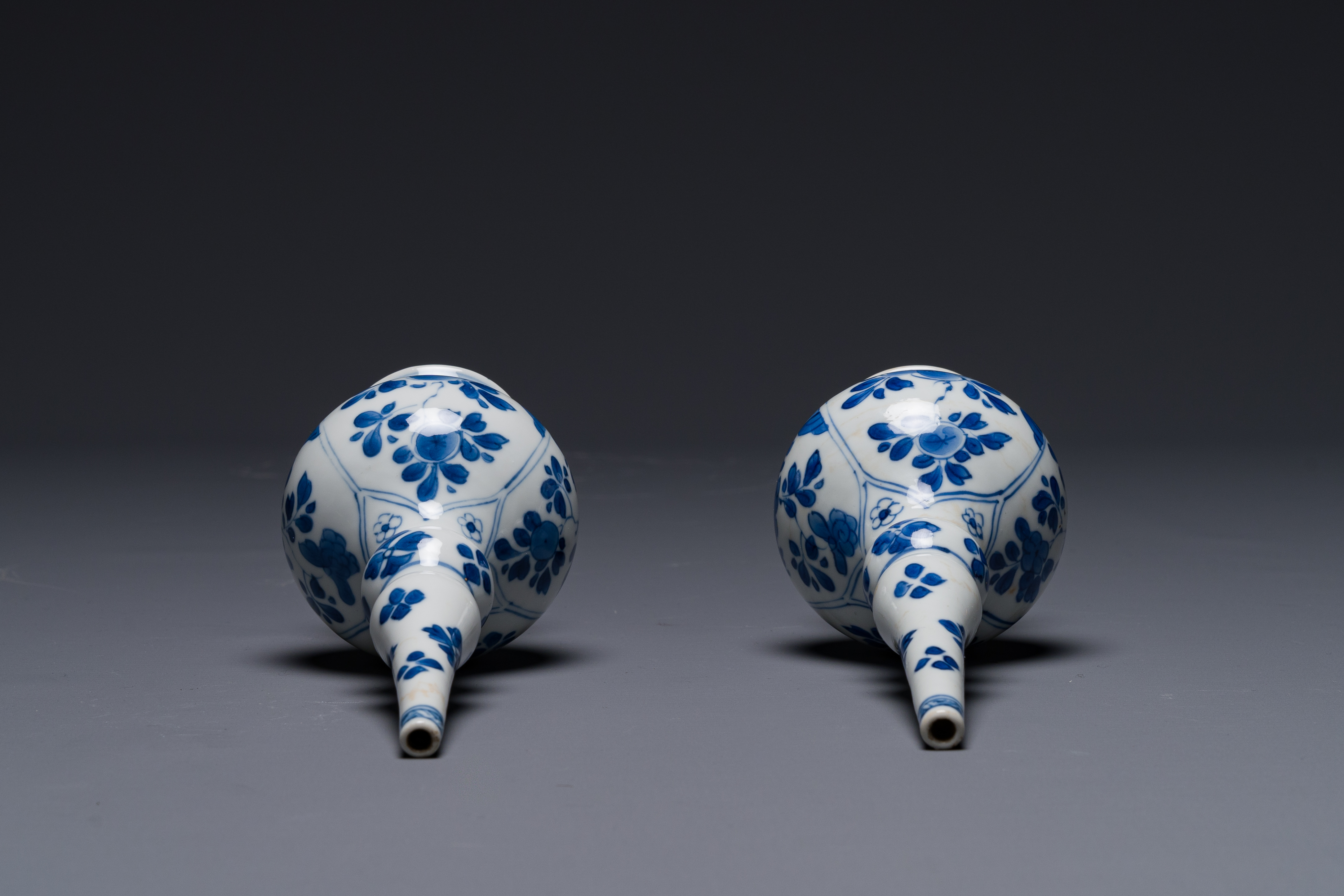 A pair of Chinese blue and white rosewater sprinklers for the Islamic market, Kangxi - Image 4 of 5