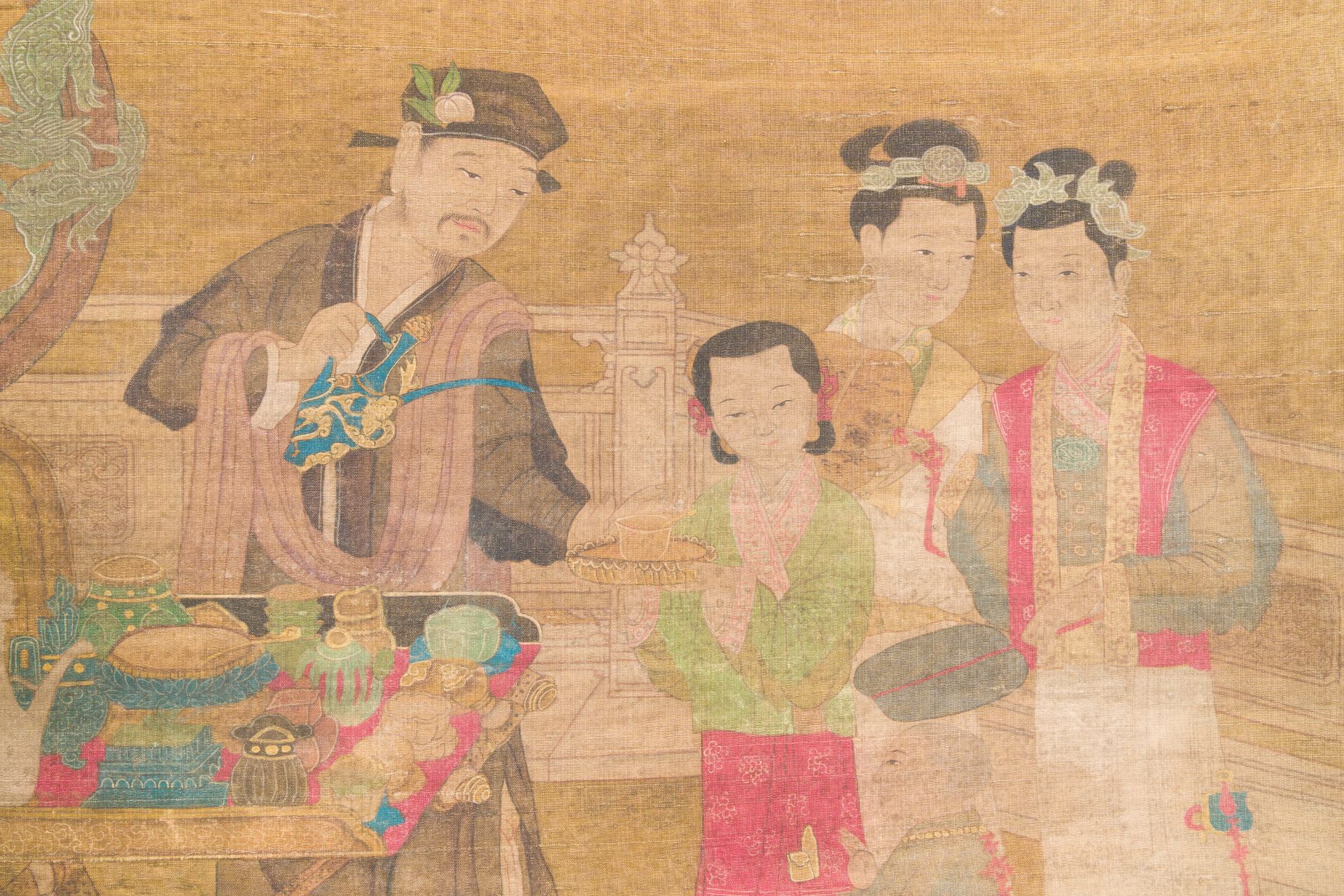 Chinese school: 'Gathering under the pine', ink and colour on silk, 18/19th C. - Bild 5 aus 5