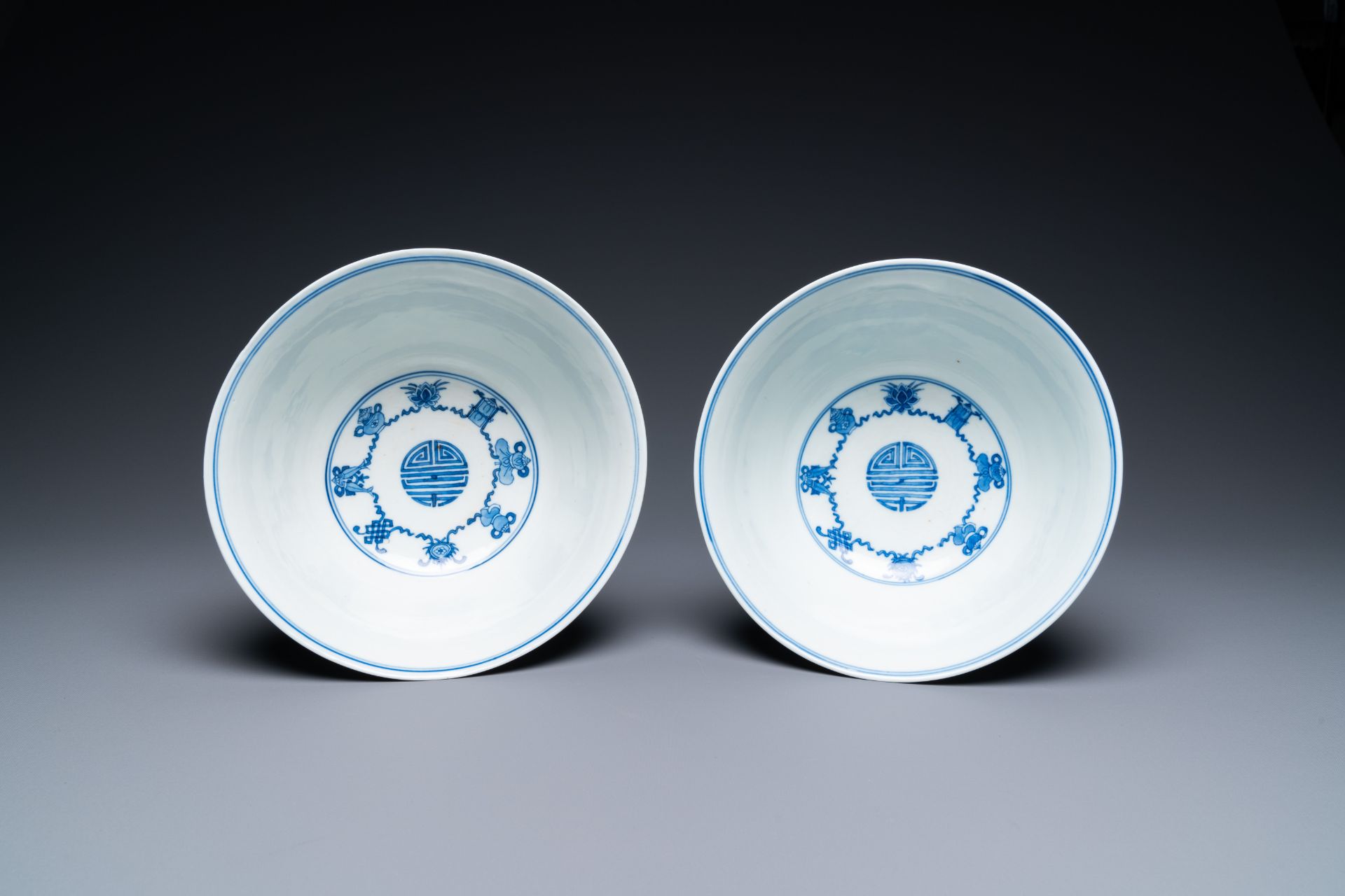 A pair of Chinese blue and white 'wan shou wu jiang' bowls, Qianlong mark and of the period - Bild 6 aus 40