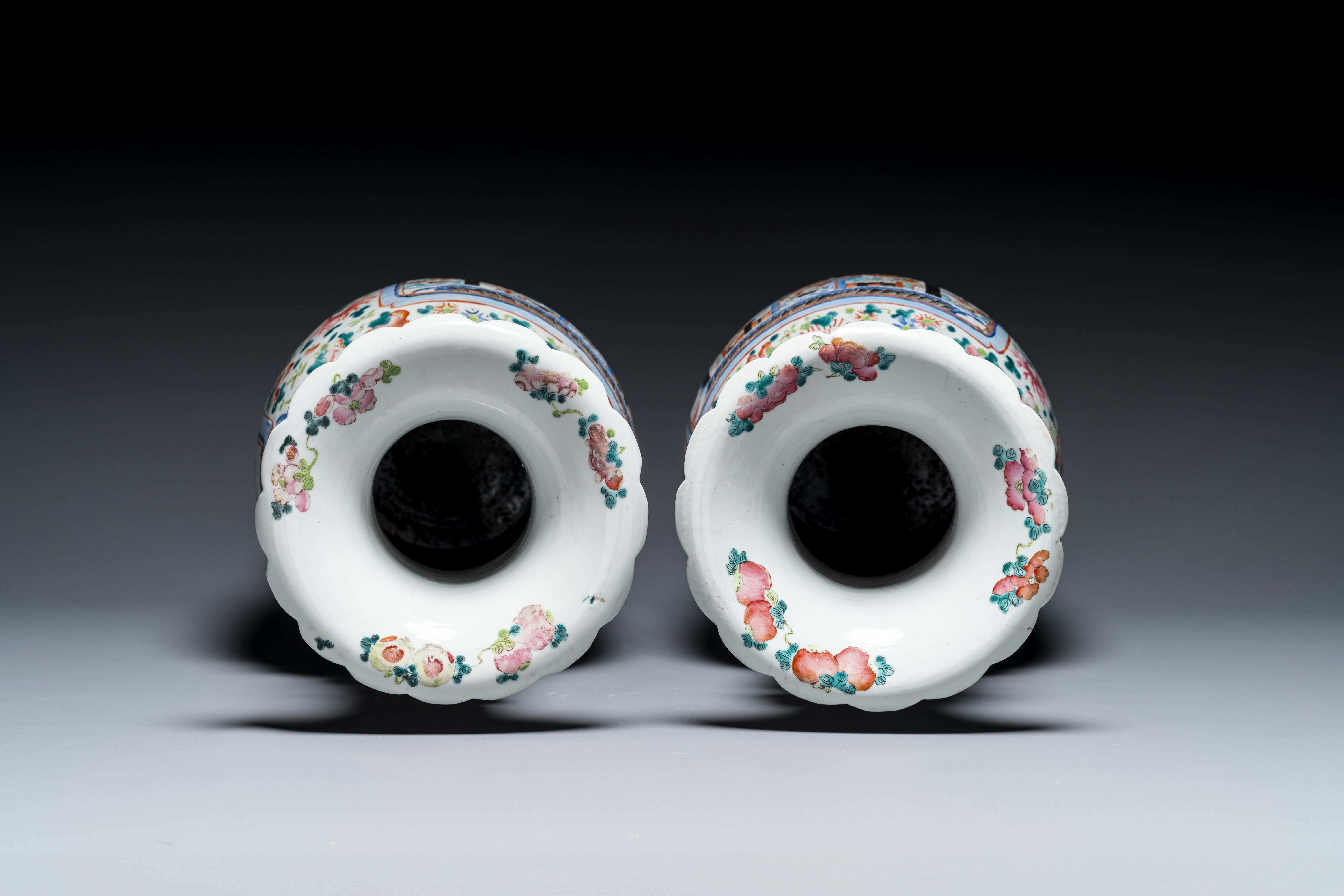 A pair of Chinese famille rose vases with narrative design, 19th C. - Image 3 of 4