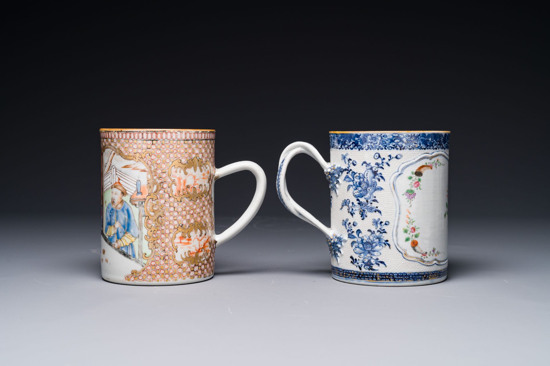 Two Chinese famille rose mugs with figurative and floral decor, Qianlong - Bild 2 aus 5