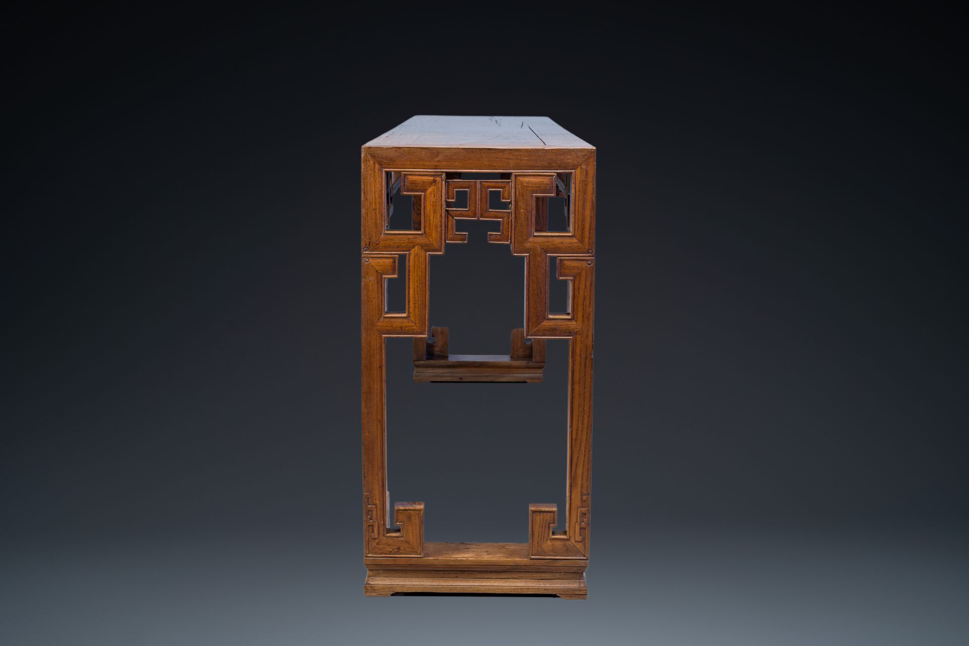 A large Chinese elm wood 'tiaoan' with geometric design, 19/20th C. - Image 5 of 10