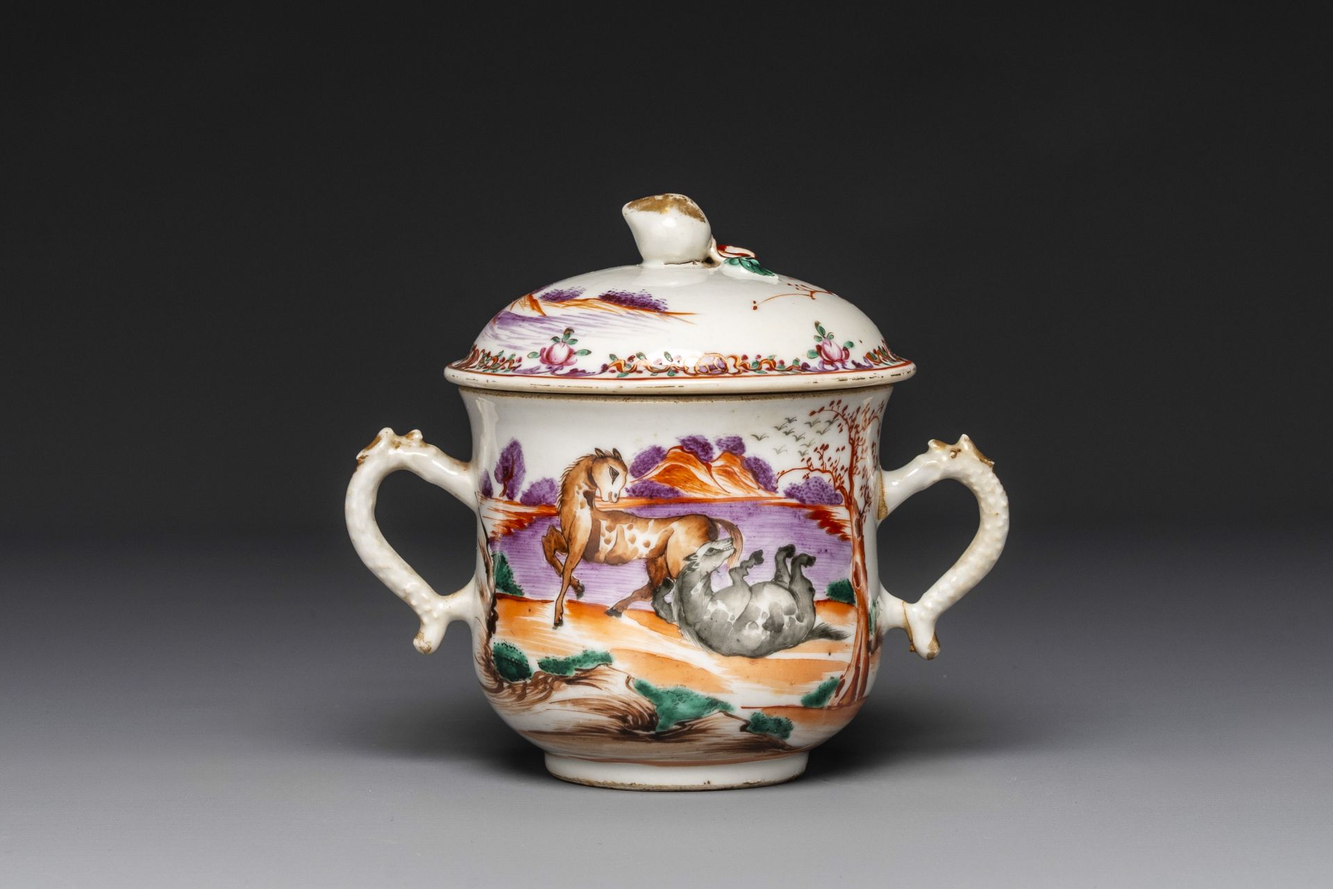 Four Chinese famille rose cups and saucers and a sugar bowl with design of two horses, Qianlong - Image 8 of 10