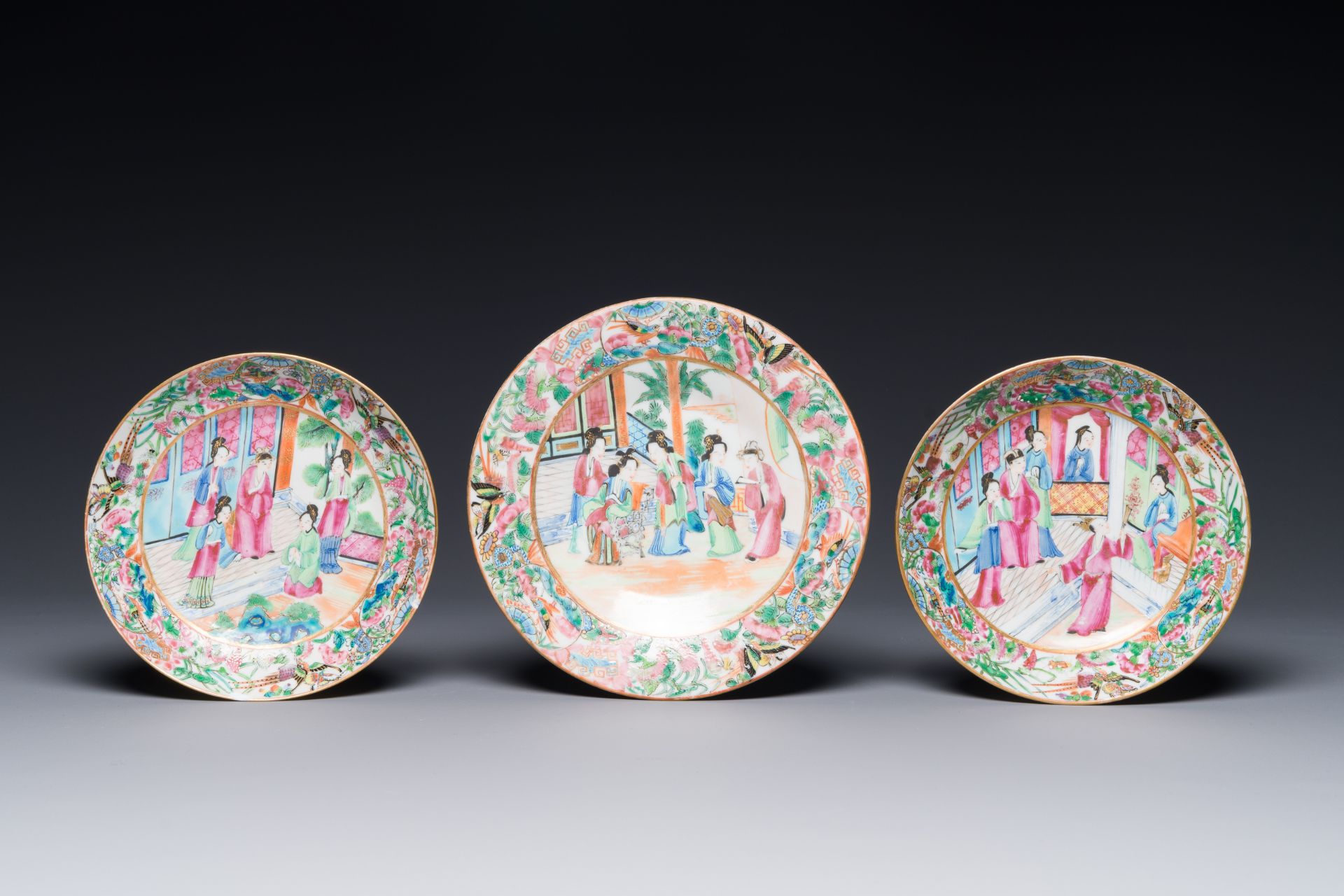 A Chinese Canton famille rose 11-piece tea service, 19th C. - Image 6 of 7