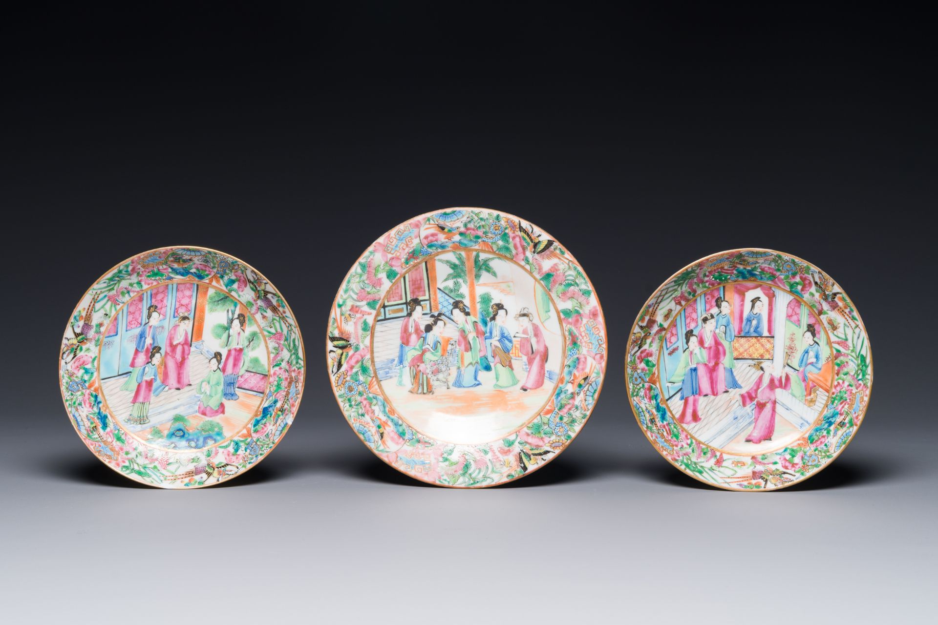 A Chinese Canton famille rose 11-piece tea service, 19th C. - Bild 6 aus 7