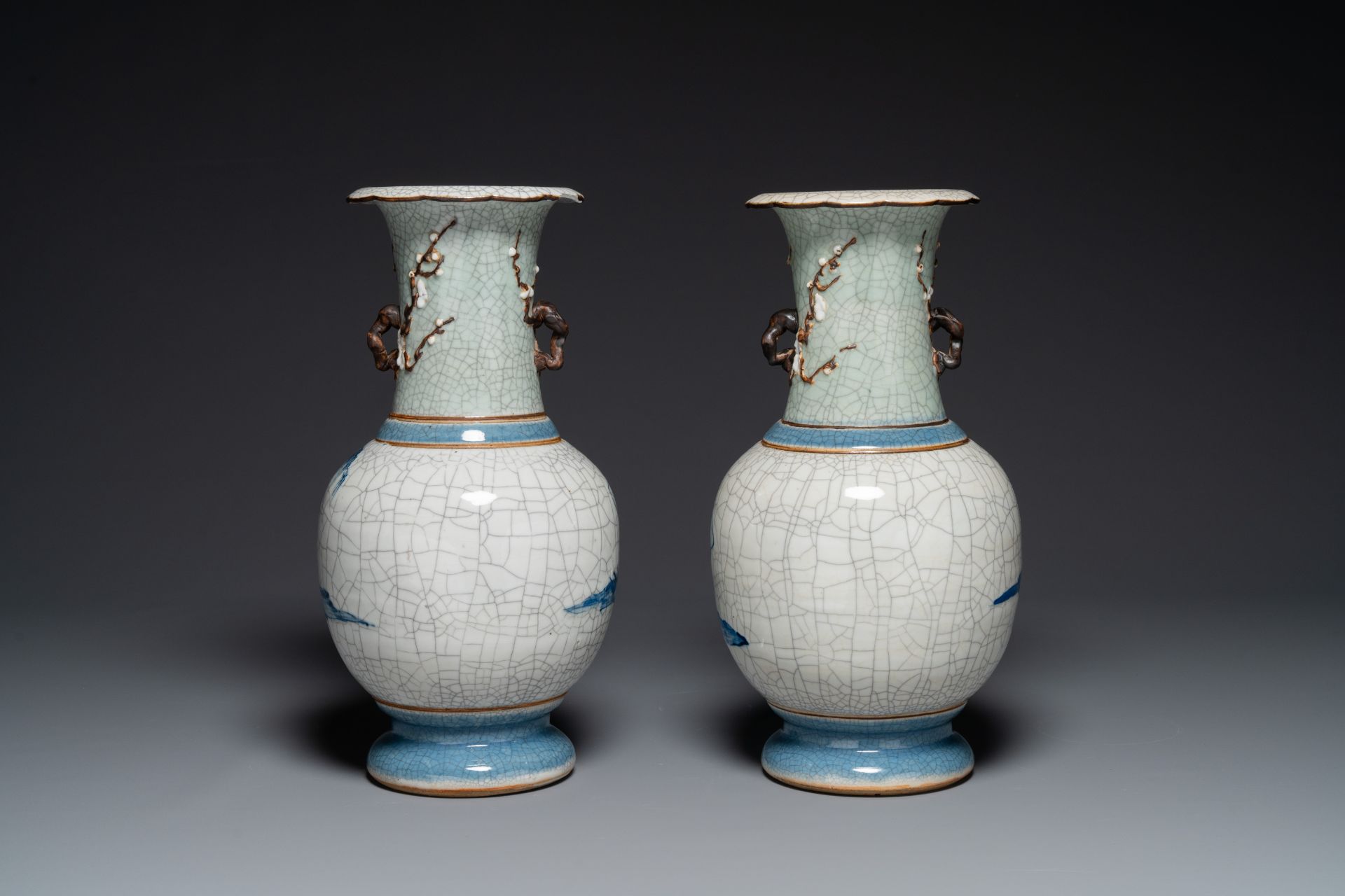 A pair of Chinese blue and white Nanking crackle-glazed 'Taoist' vases, 19th C. - Image 2 of 4