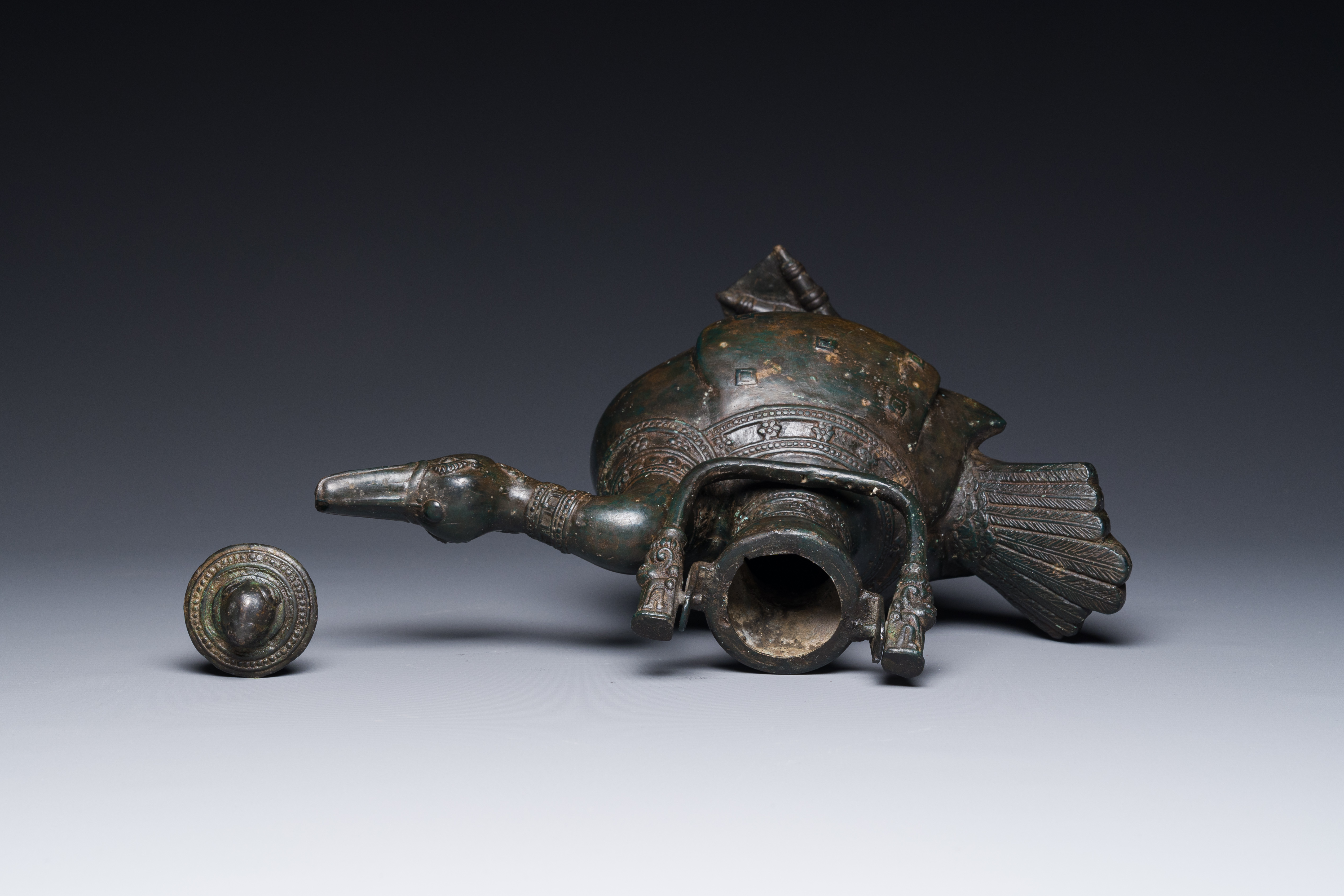 A Chinese archaistic bronze wine vessel in the form of a goose, Song - Image 18 of 21