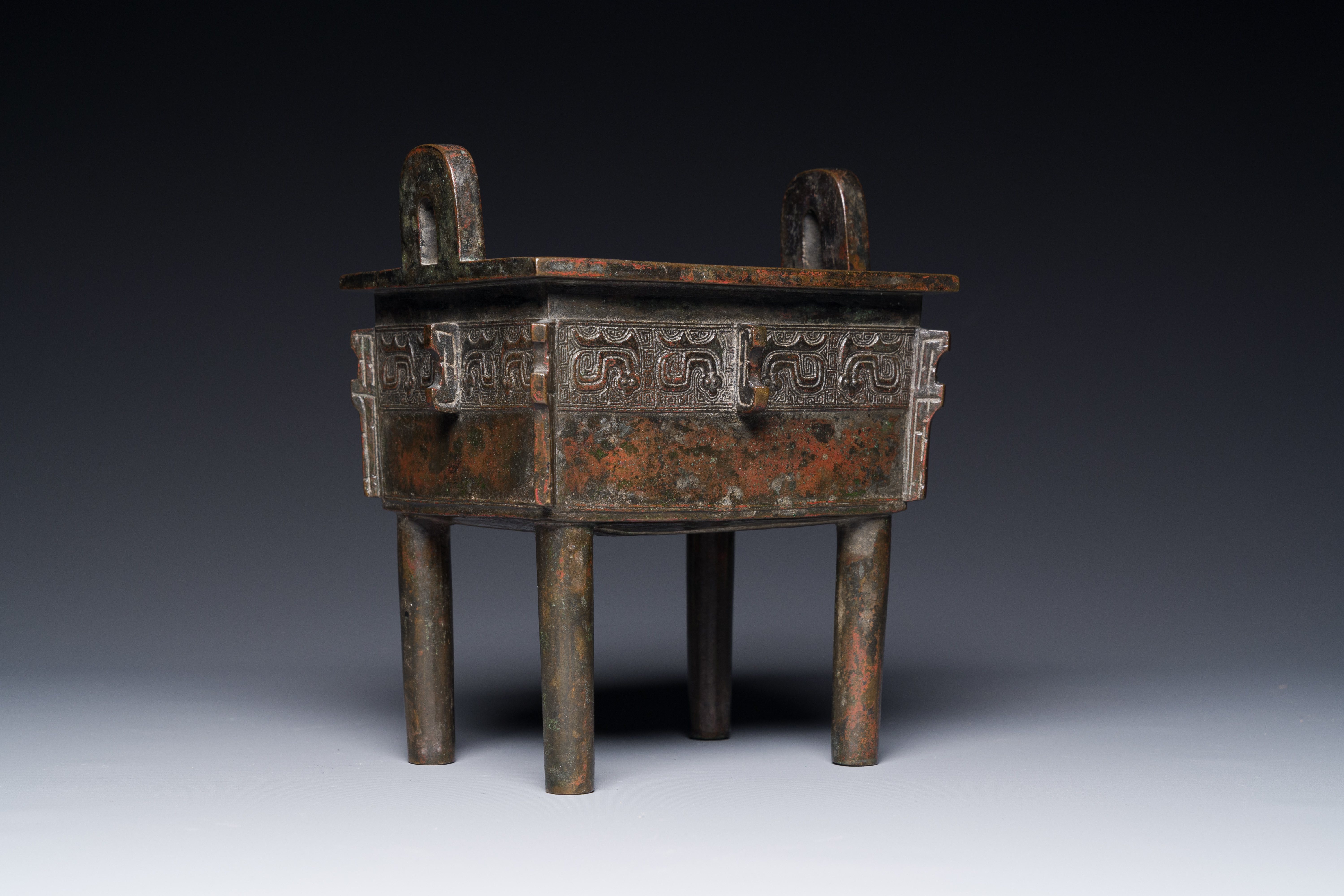 A Chinese Western Zhou-style rectangular bronze 'fangding' censer, Ming - Image 2 of 8