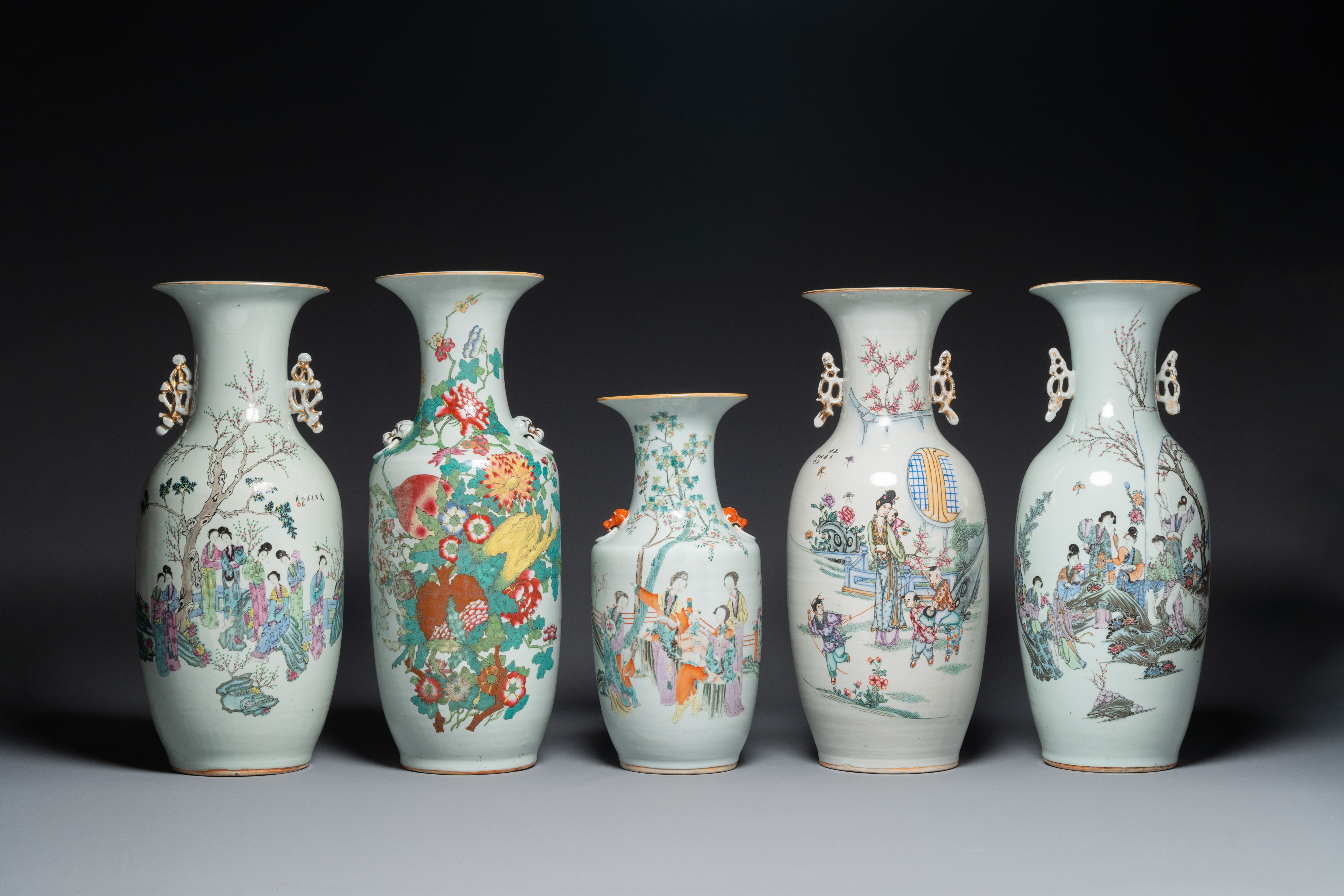 Five various Chinese famille rose vases, 19/20th C.