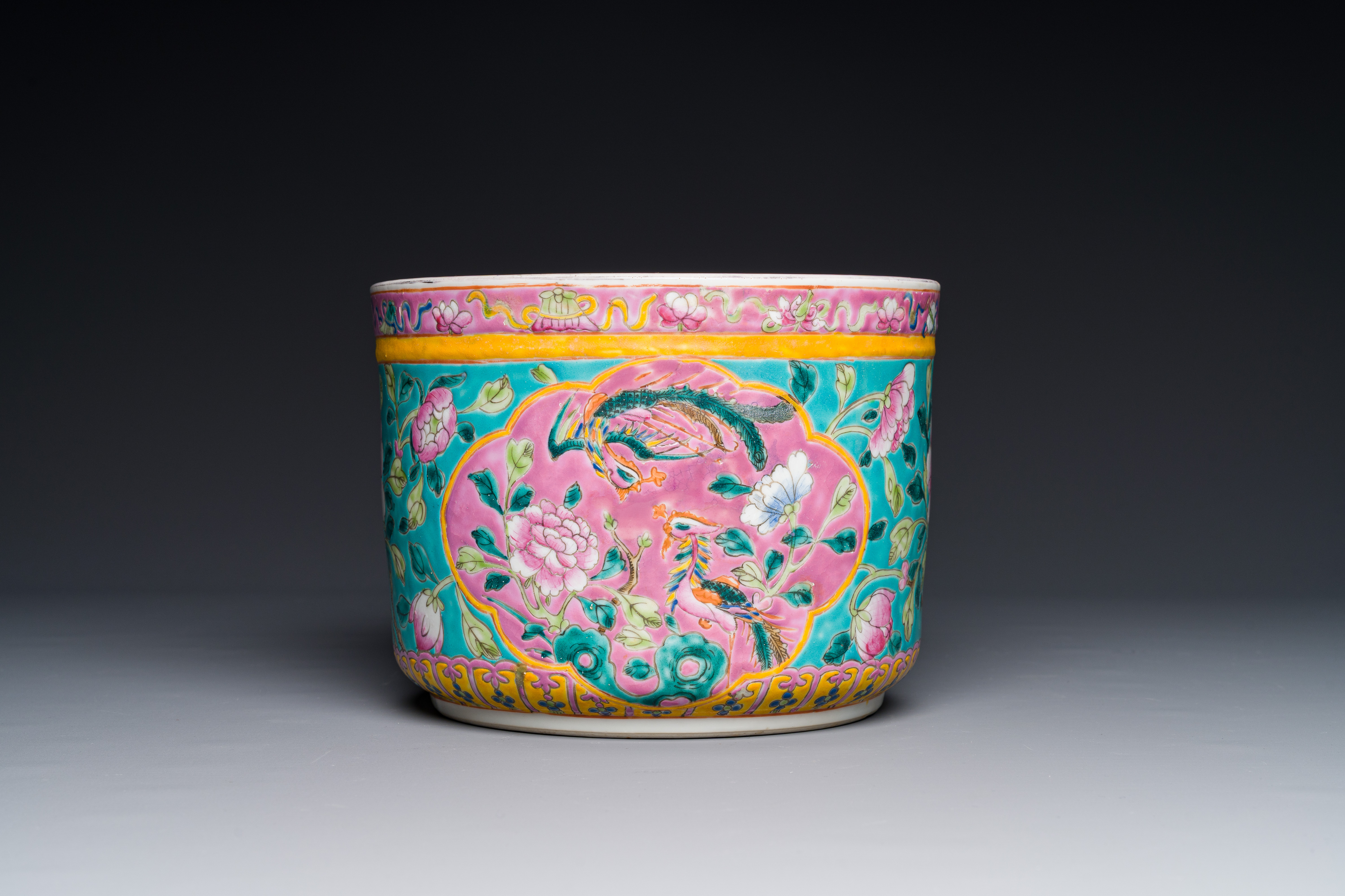 A Chinese famille rose jardiniere for the Straits or Peranakan market, 19th C. - Image 3 of 4