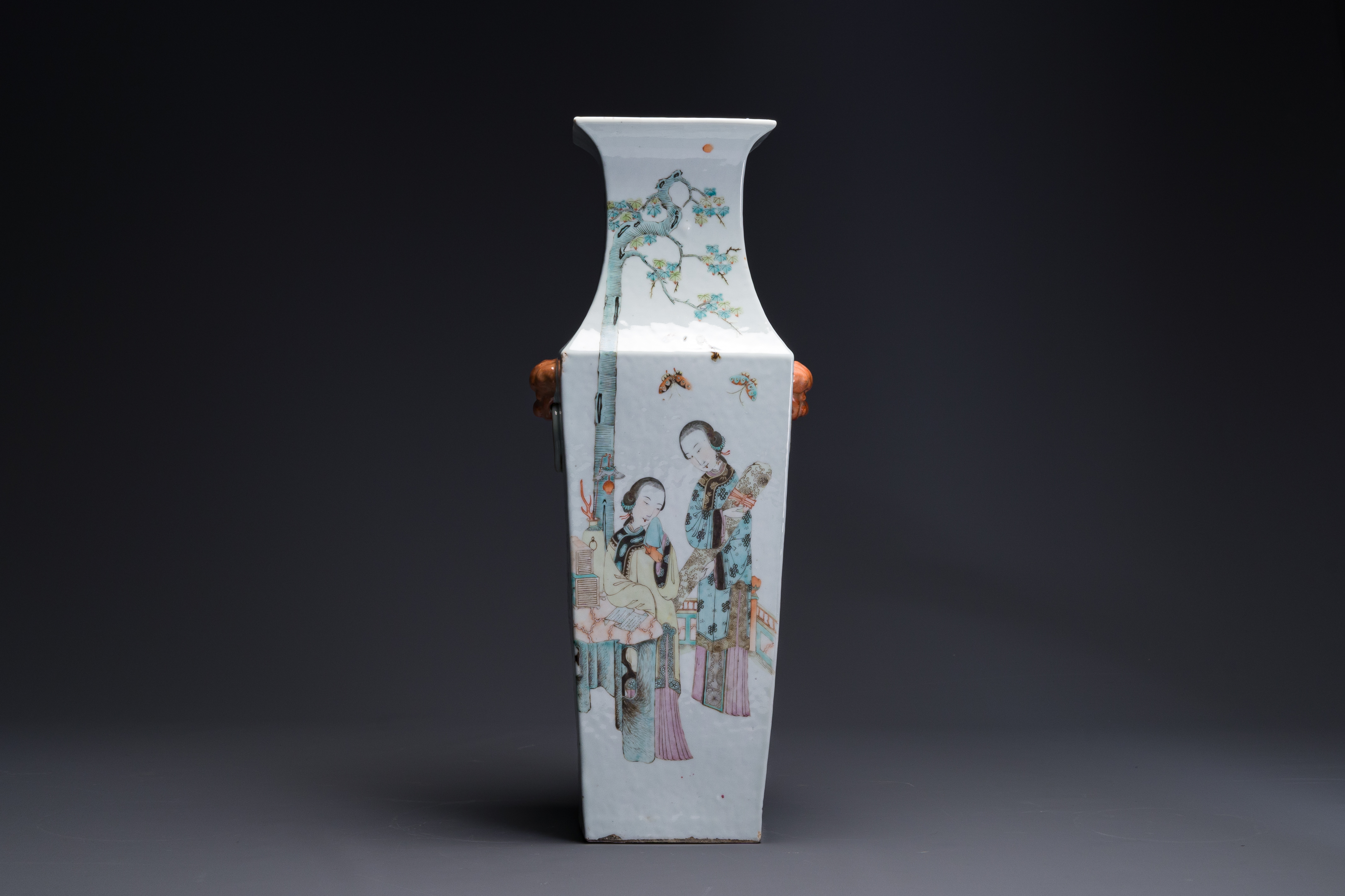 A square Chinese Qianjiang cai vase, signed Huang Ruming é»ƒæ±éŠ˜, 19/20th C. - Image 3 of 6