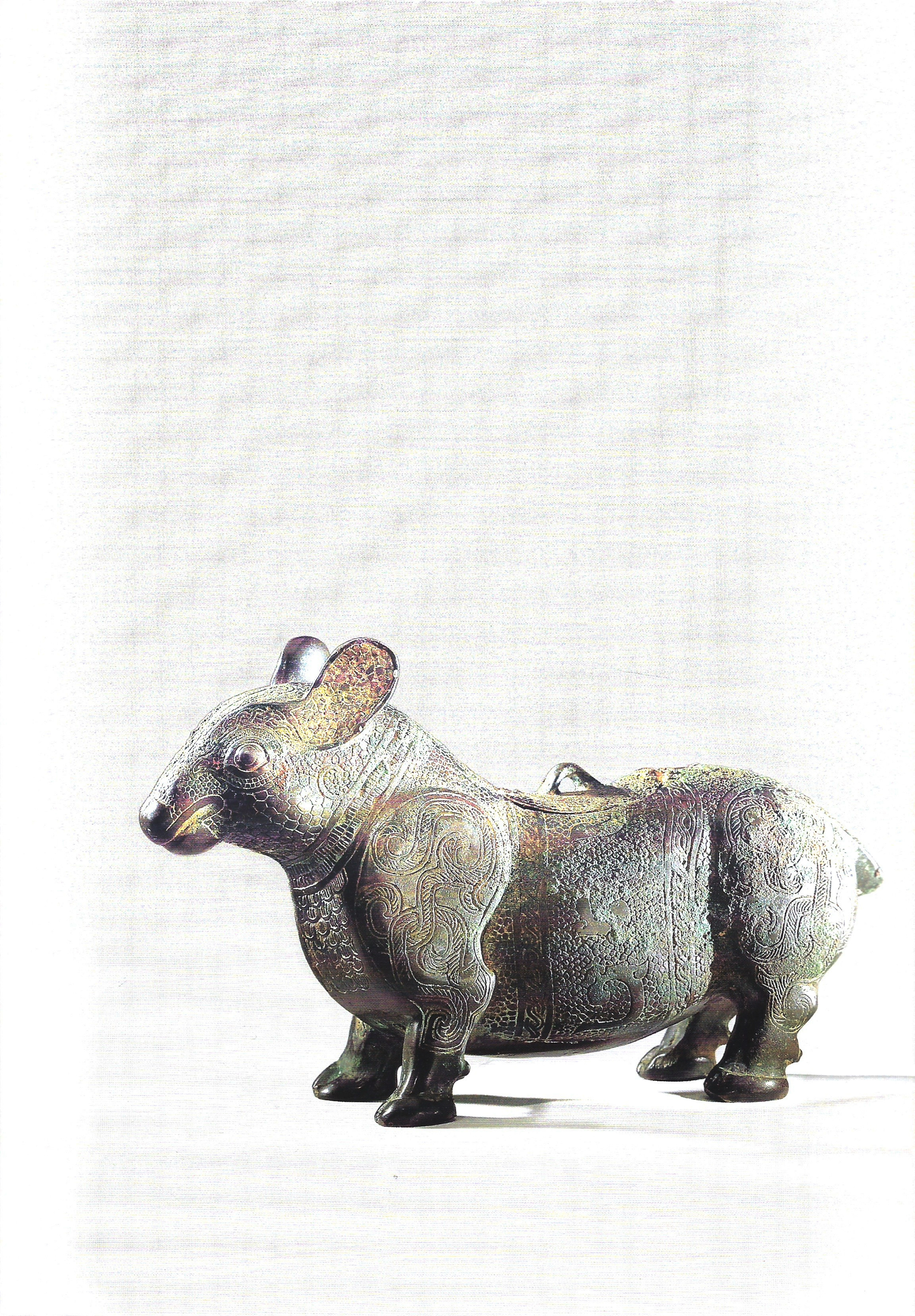 A rare Chinese bronze ritual vessel in the form of a tapir in Eastern Zhou-style, Warring States per - Image 10 of 10