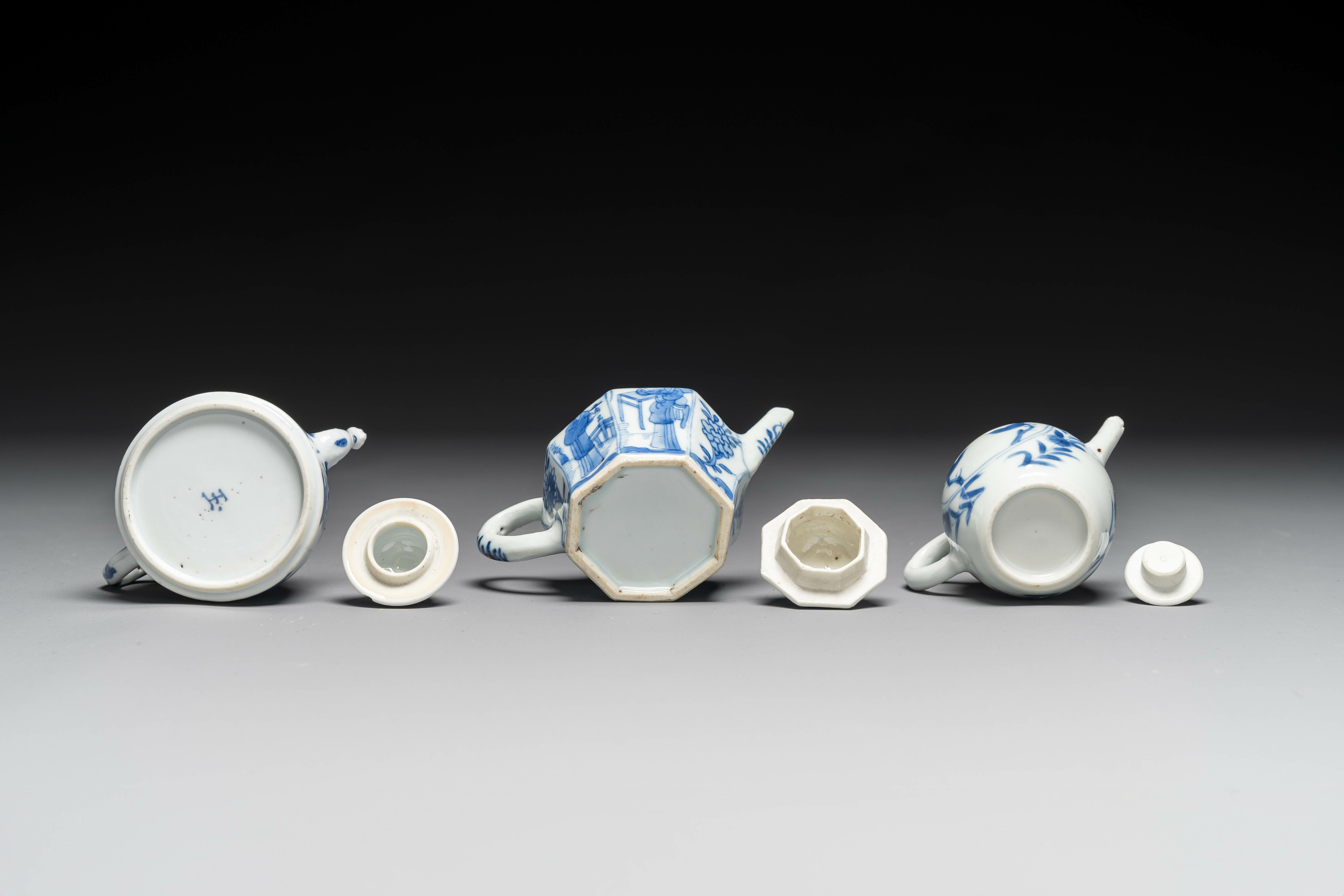 Six Chinese blue-white and Imari-style teapots, Kangxi/Yongzheng - Image 5 of 9