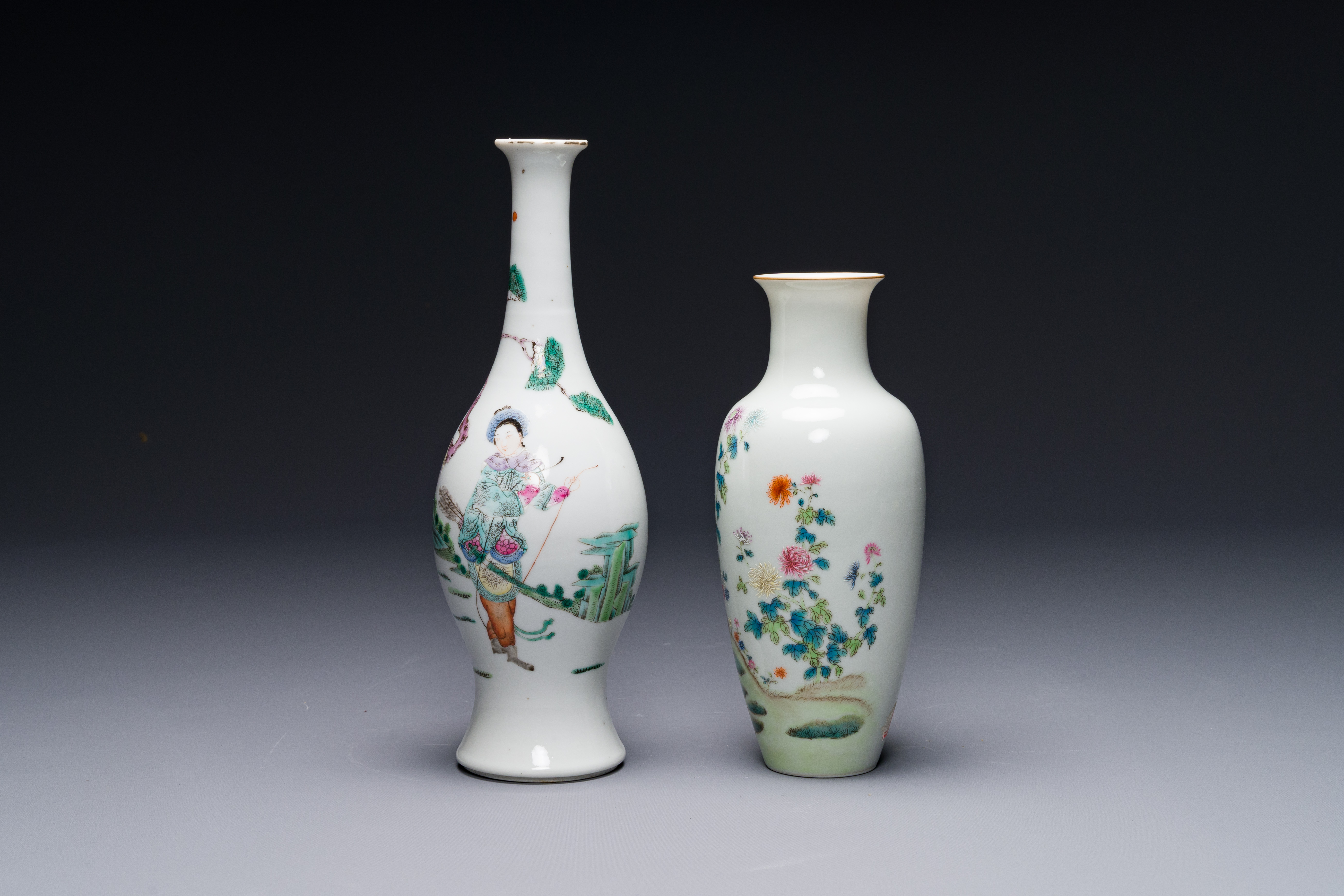 Two Chinese famille rose vase, Ju Ren Tang å±…ä»å ‚ mark, 19/20th C. - Image 2 of 4