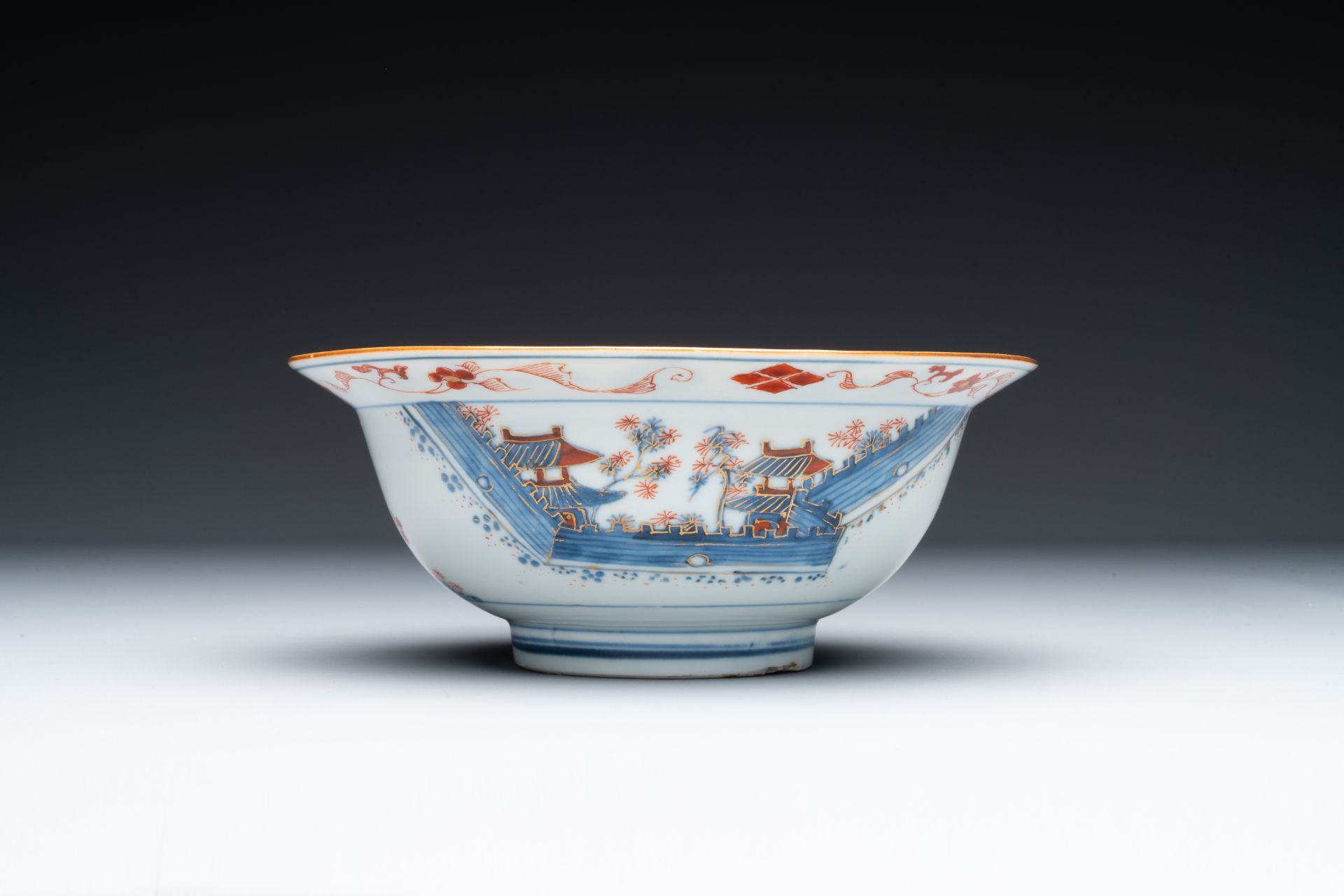 A Chinese Imari-style 'klapmuts' bowl with landscape design, ex-collection of August the Strong, Kan - Image 2 of 4