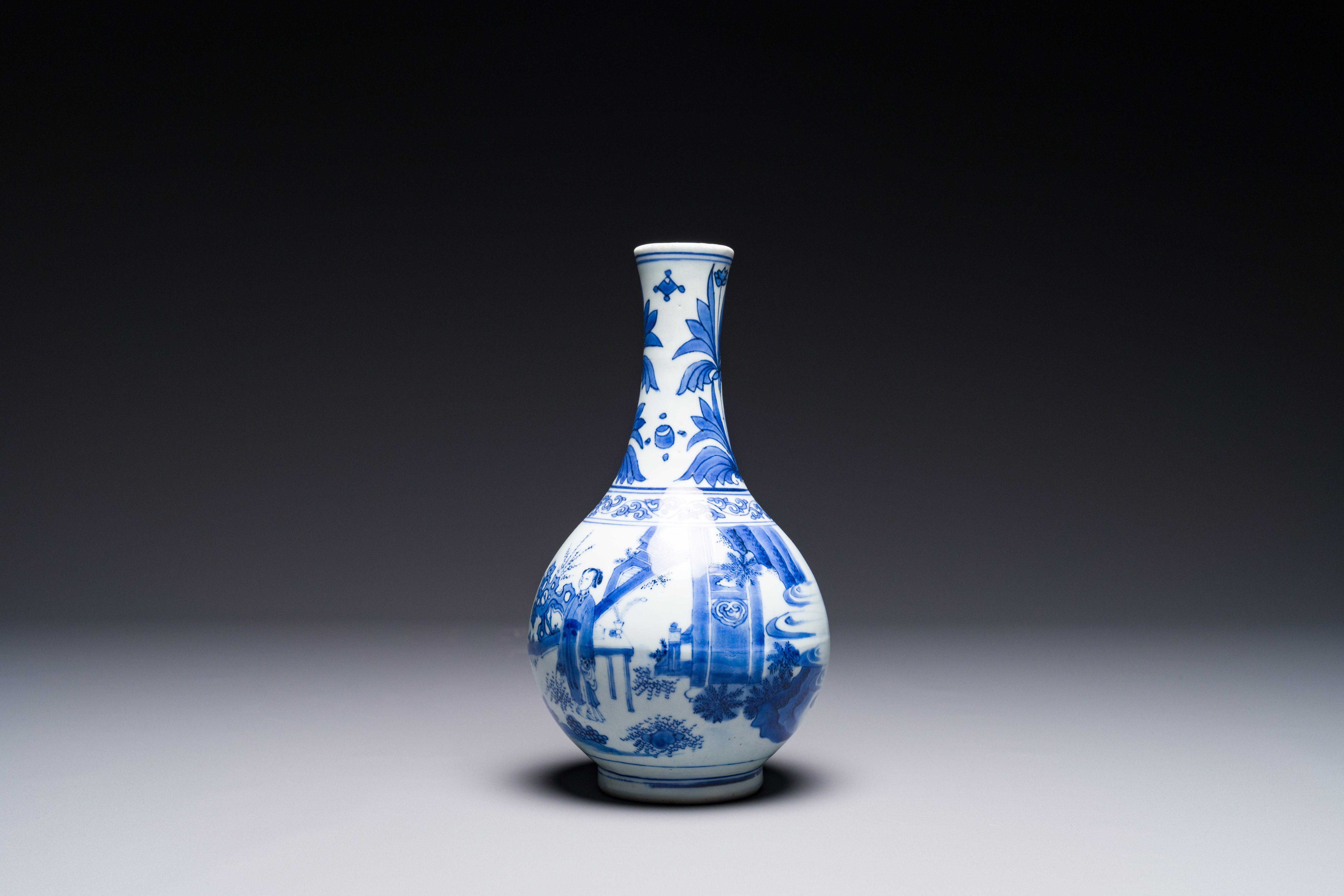 A Chinese blue and white bottle vase, Transitional period - Image 2 of 6