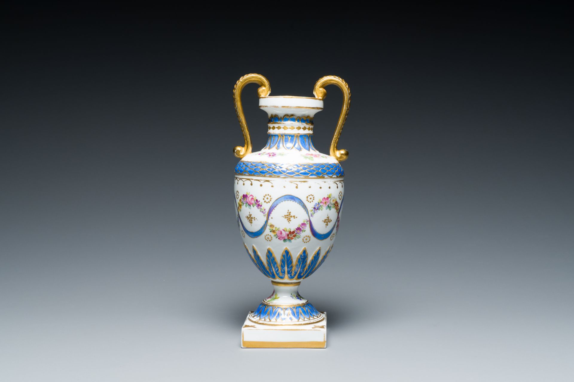 A French polychrome porcelain Sevres-style vase, 19th C. - Image 5 of 16