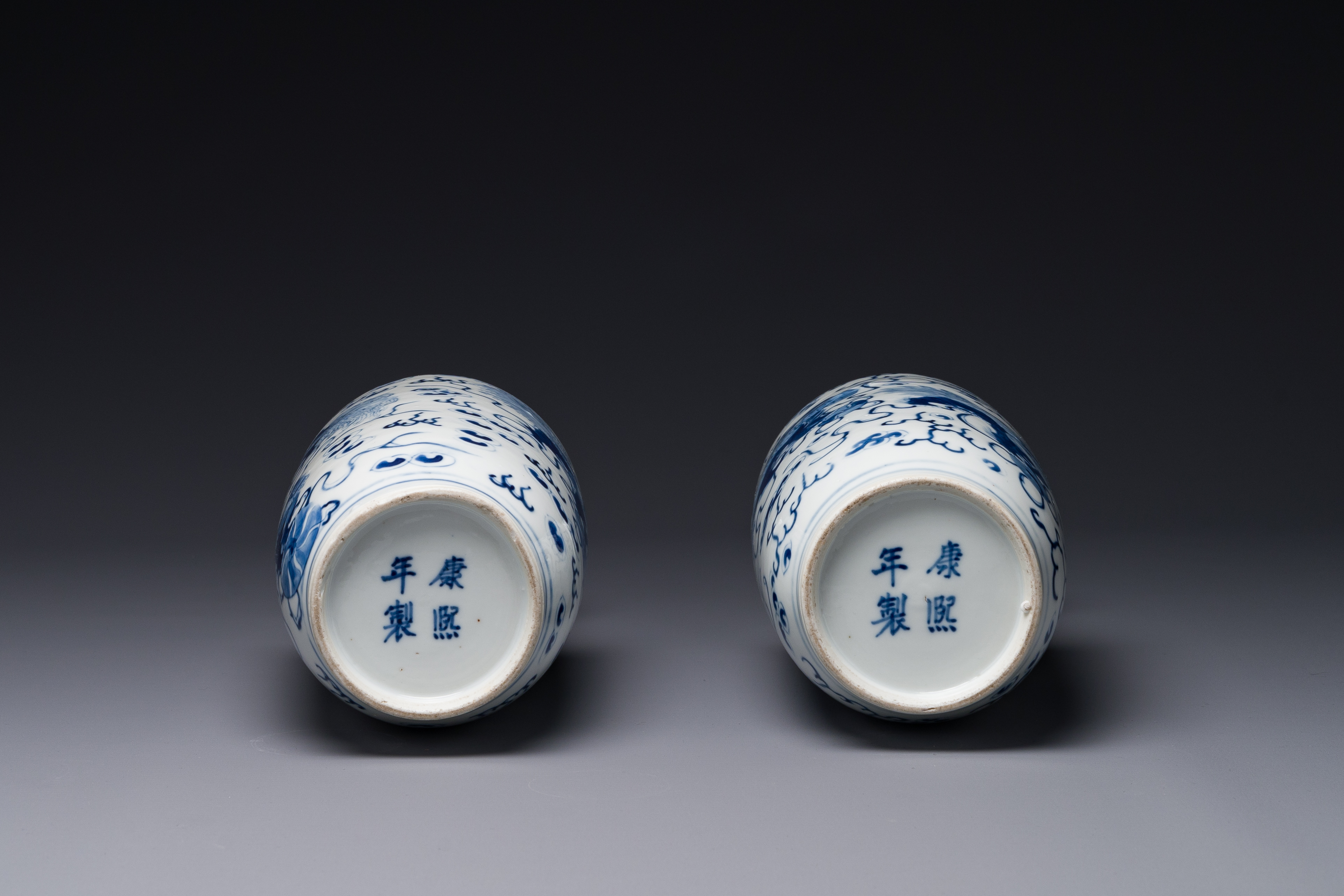A pair of Chinese blue and white 'Buddhist lion' vases, Kangxi mark, 19th C. - Image 7 of 7