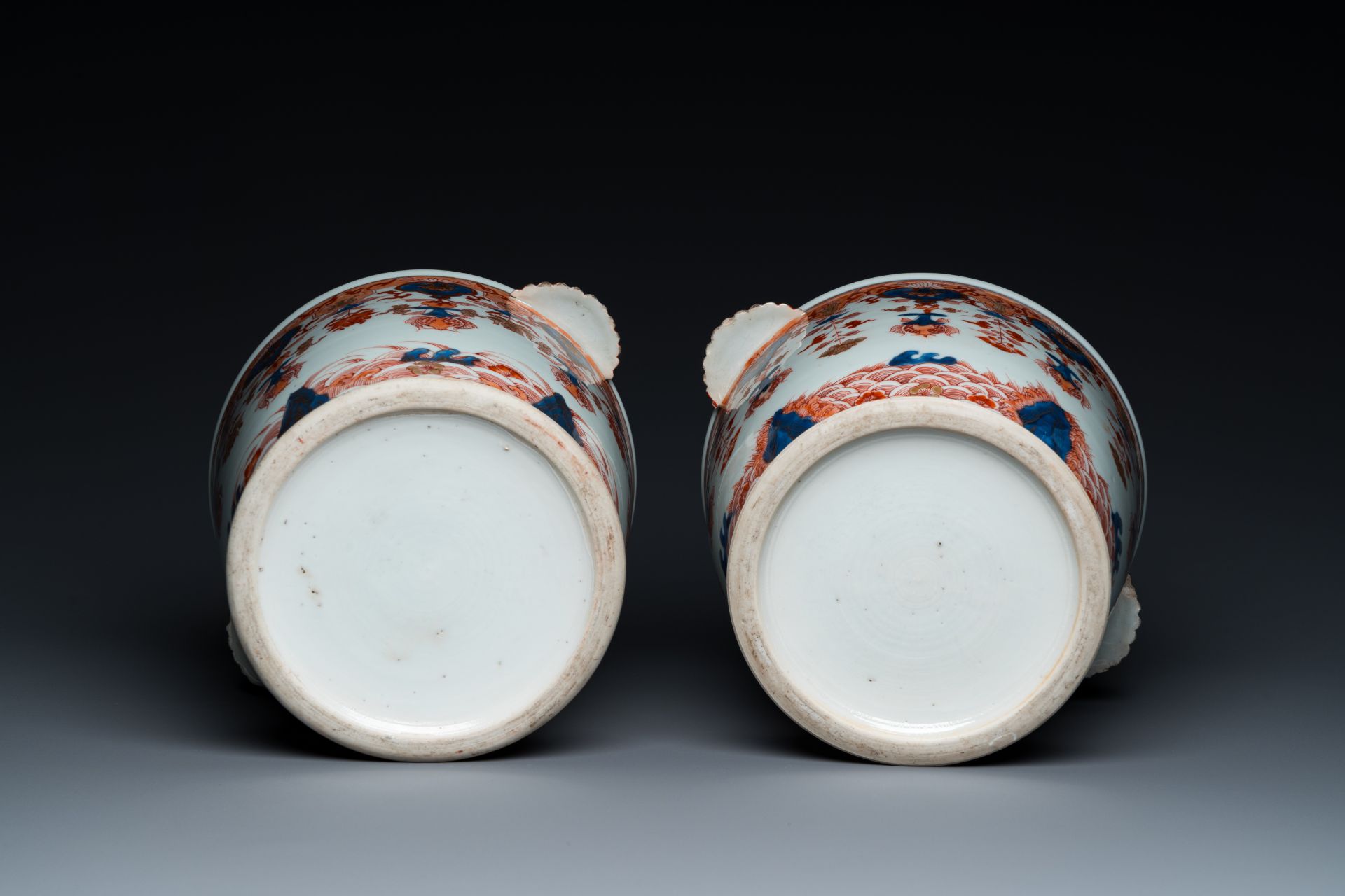 A pair of Chinese Imari-style wine bottle coolers, Qianlong - Bild 7 aus 21