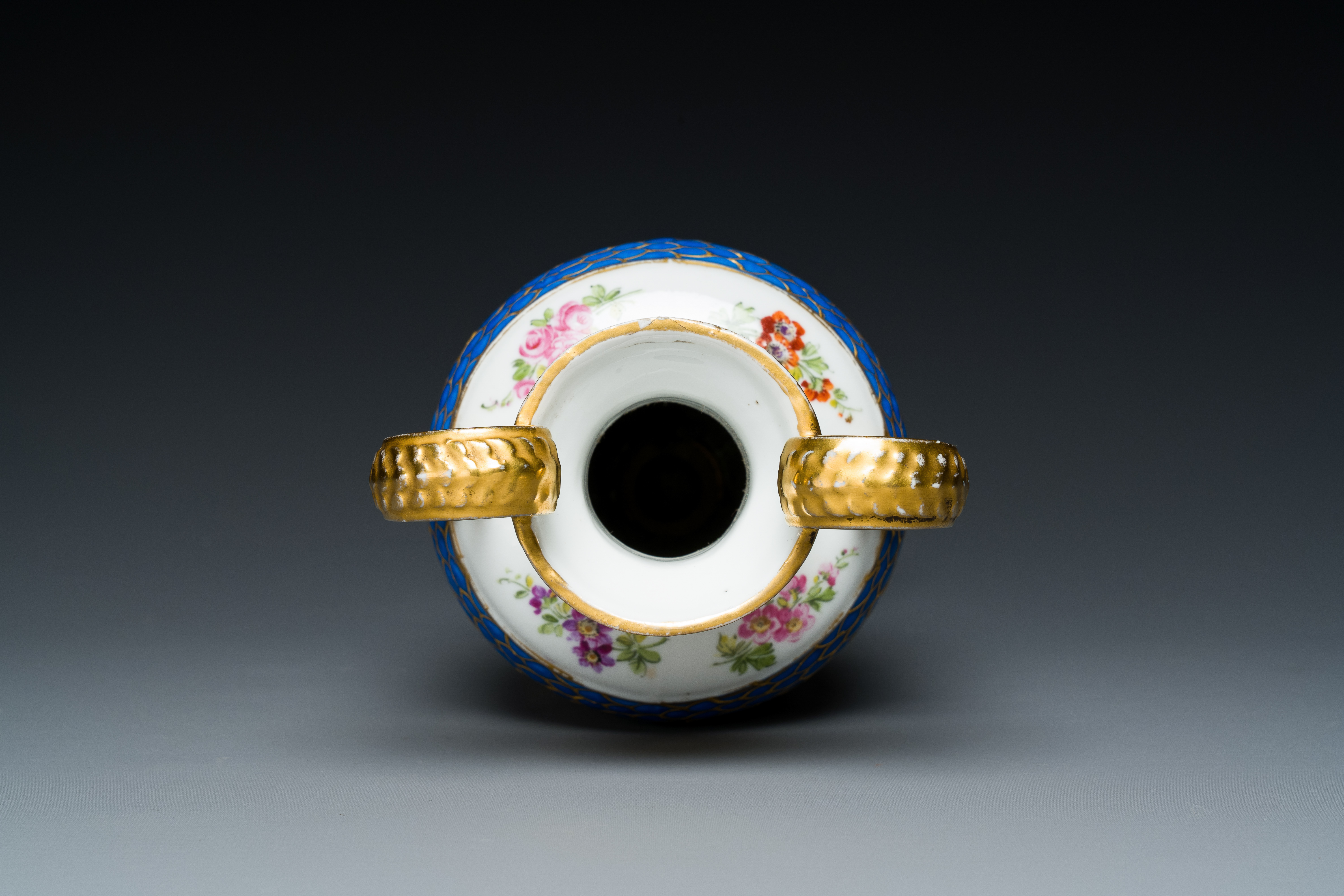 A French polychrome porcelain Sevres-style vase, 19th C. - Image 13 of 16