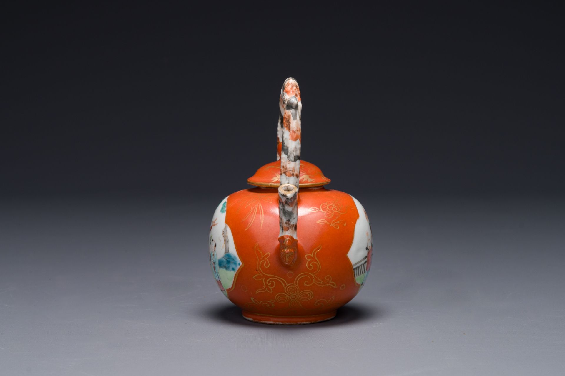 A Chinese famille rose coral-red-ground teapot with 'faux marbre' spout and handle, Jiaqing - Image 2 of 6