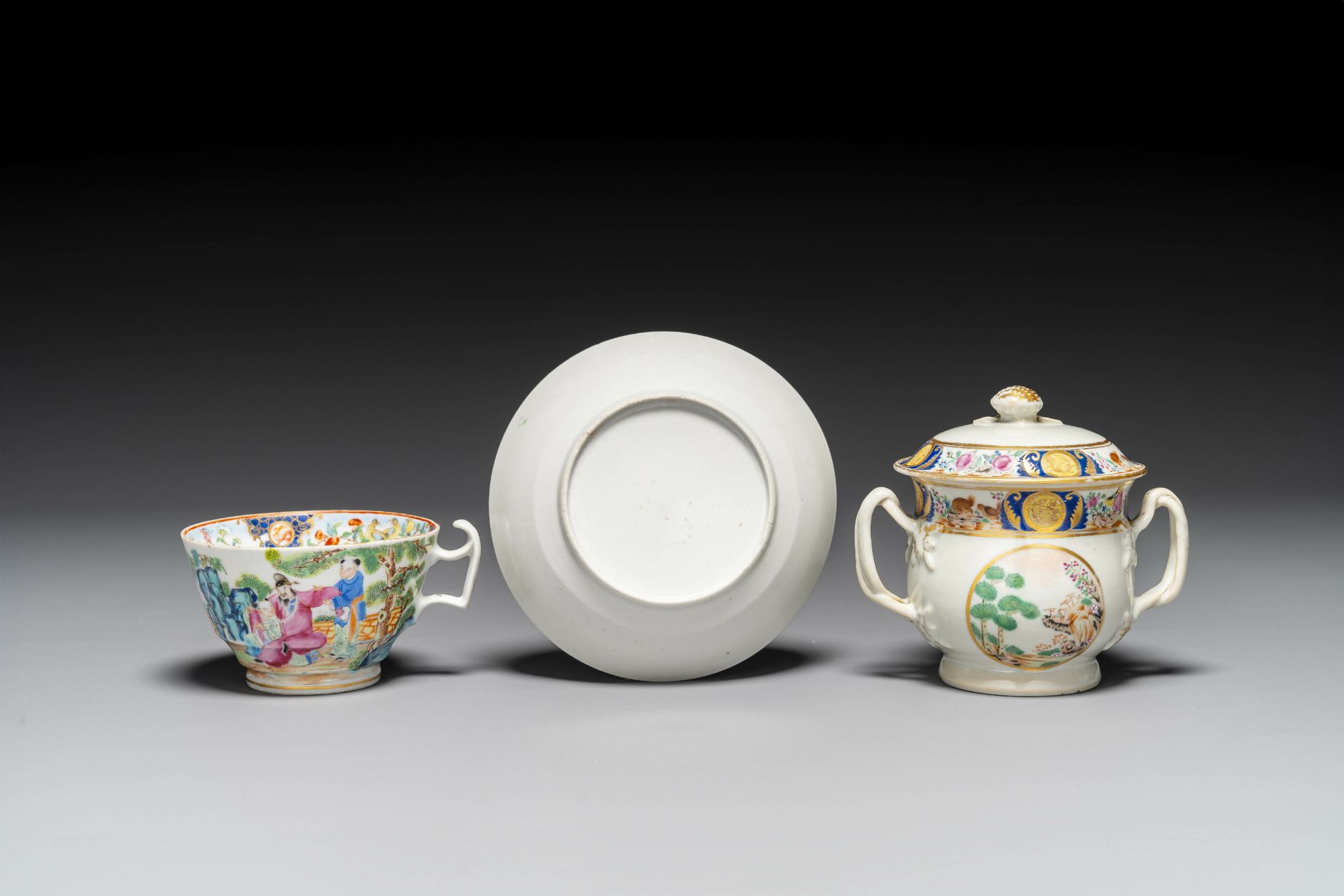 A rare Chinese Canton famille rose covered sugar bowl, a cup and saucer, 19th C. - Bild 2 aus 4