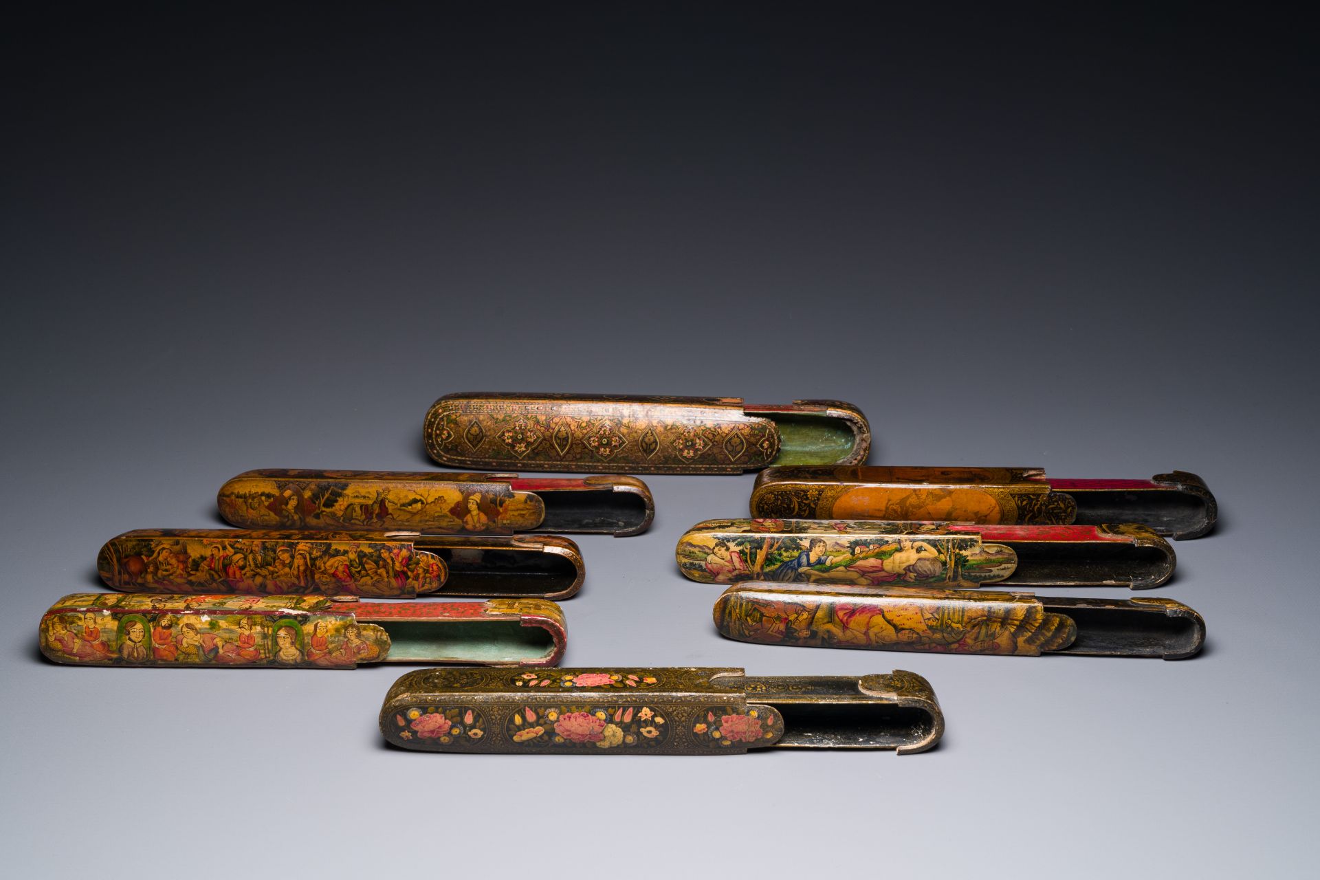 A collection of eight lacquered papier-mache pen boxes or qalamdans, Qajar, Persia, 19th C. - Bild 2 aus 2