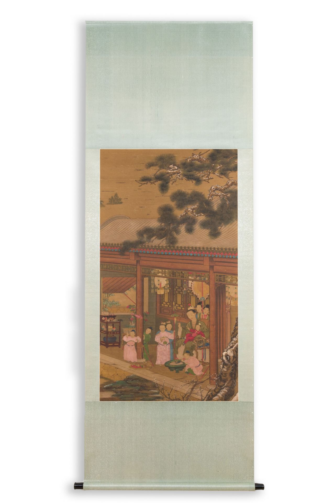 Chinese school: 'Emperor Qianlong with children', ink and colour on silk, 18/19th C. - Bild 2 aus 5