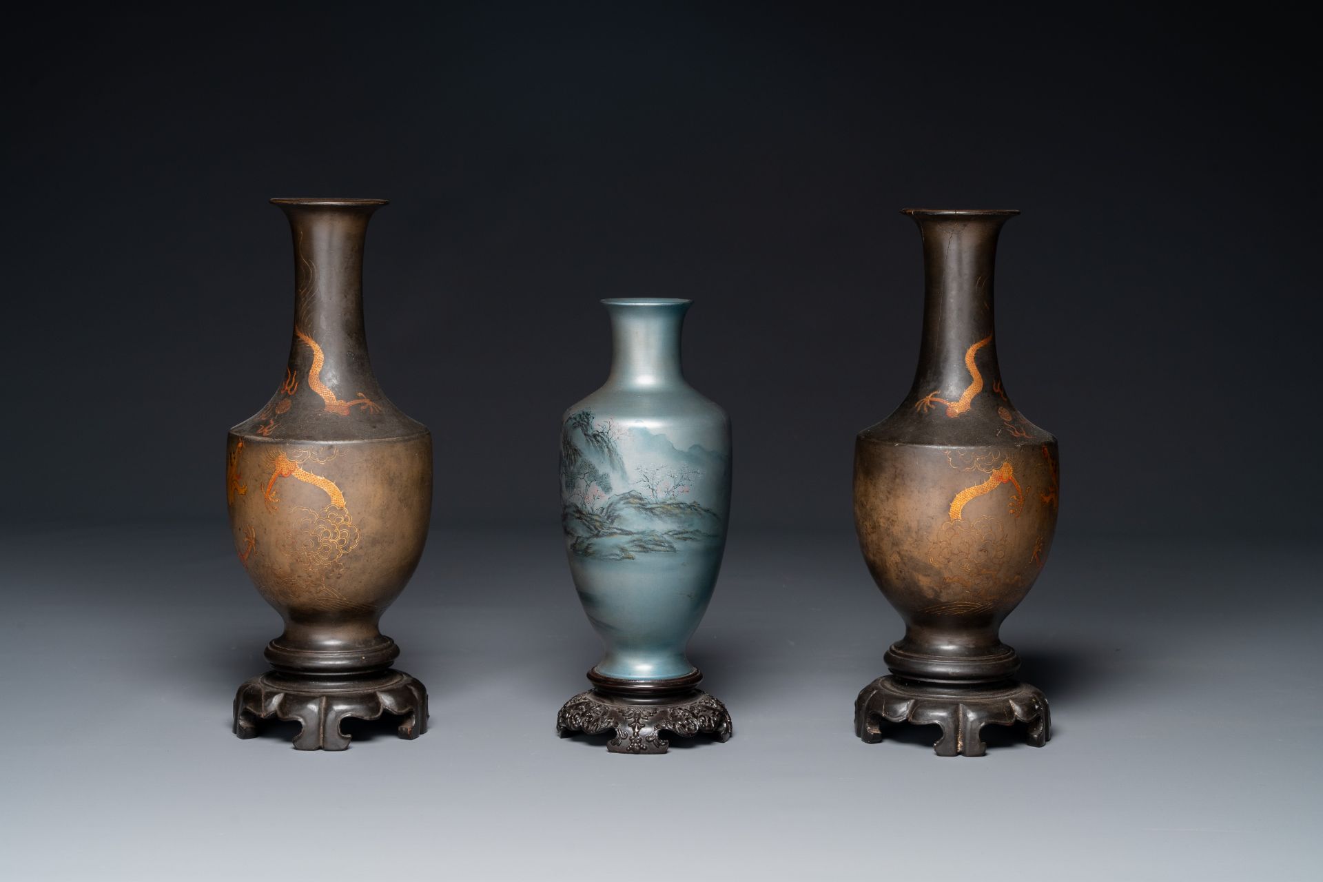 Seven Chinese Foochow or Fuzhou lacquerware vases, various marks, 19/20th C. - Bild 6 aus 11