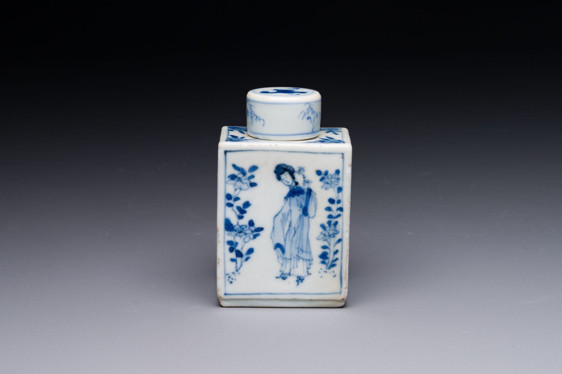 A rectangular Chinese blue and white 'Long Eliza' tea caddy and cover, Kangxi - Bild 4 aus 7