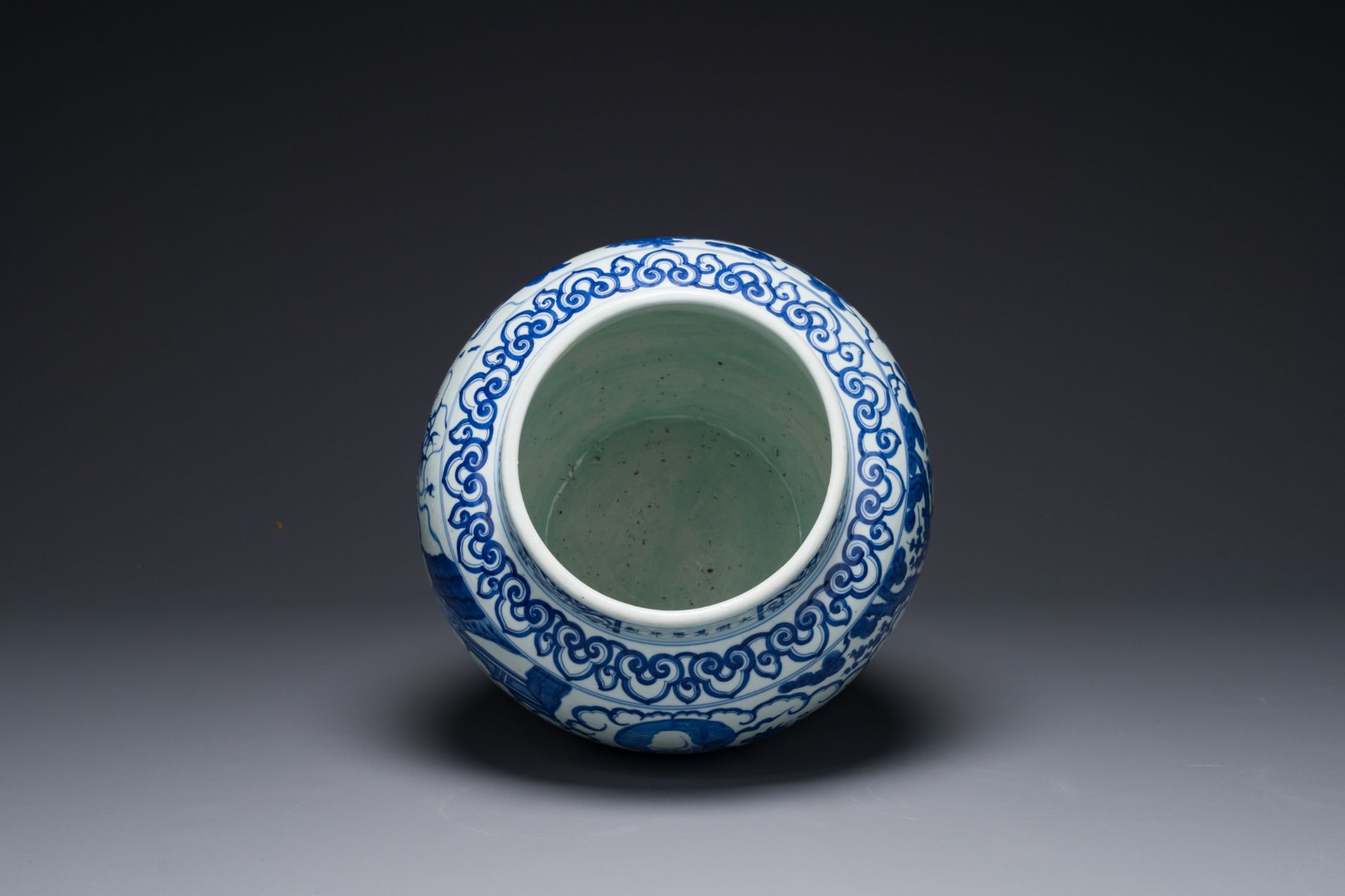 A Chinese blue and white 'Ba Xian Zhu Shou å…«ä»™ç¥å£½' jar, Wanli mark and possibly of the period - Image 5 of 6