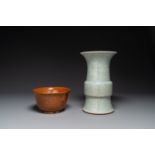 A Chinese ge-type 'gu' vase and an iron-rust-glazed bowl, 19th C.