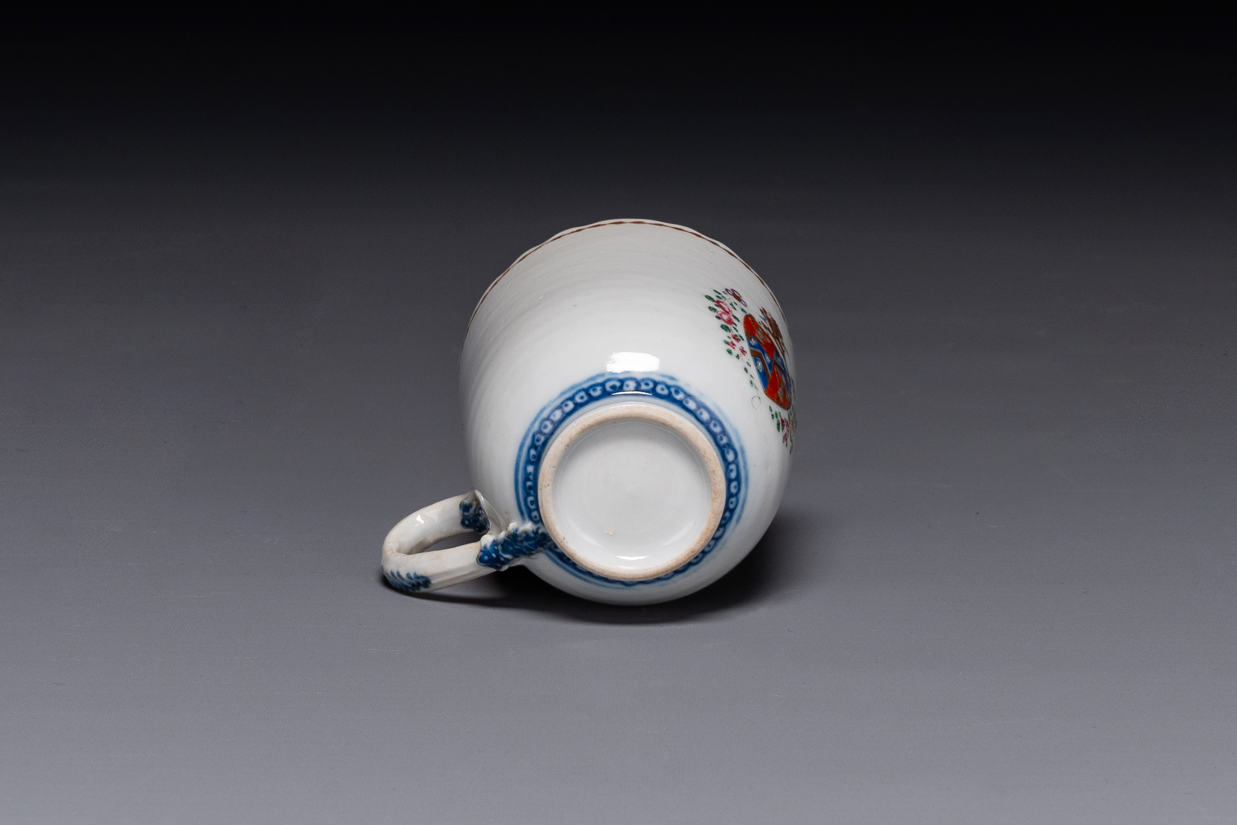 A Chinese famille rose armorial cup and saucer, Qianlong - Image 5 of 5