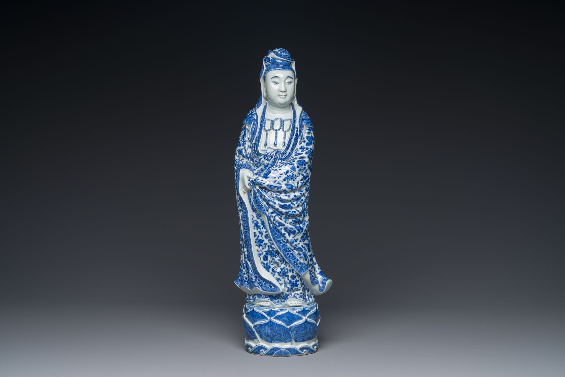 A fine Chinese blue and white Boddhisattva, Xue Chang Sen è–›é•·æ£® seal mark, Republic