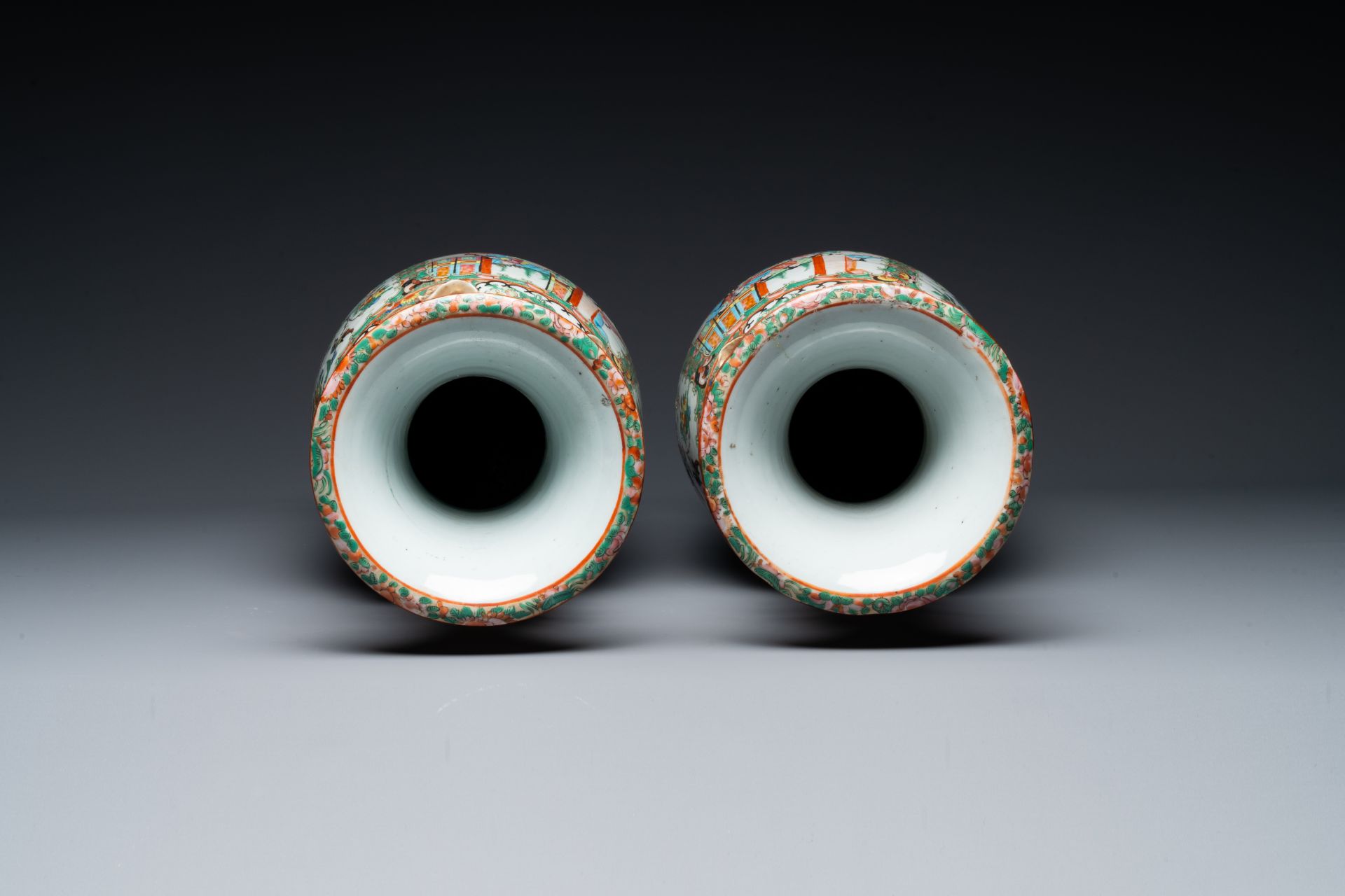 Group of six Chinese famille rose and blue and white vases, 19th C. - Image 5 of 6