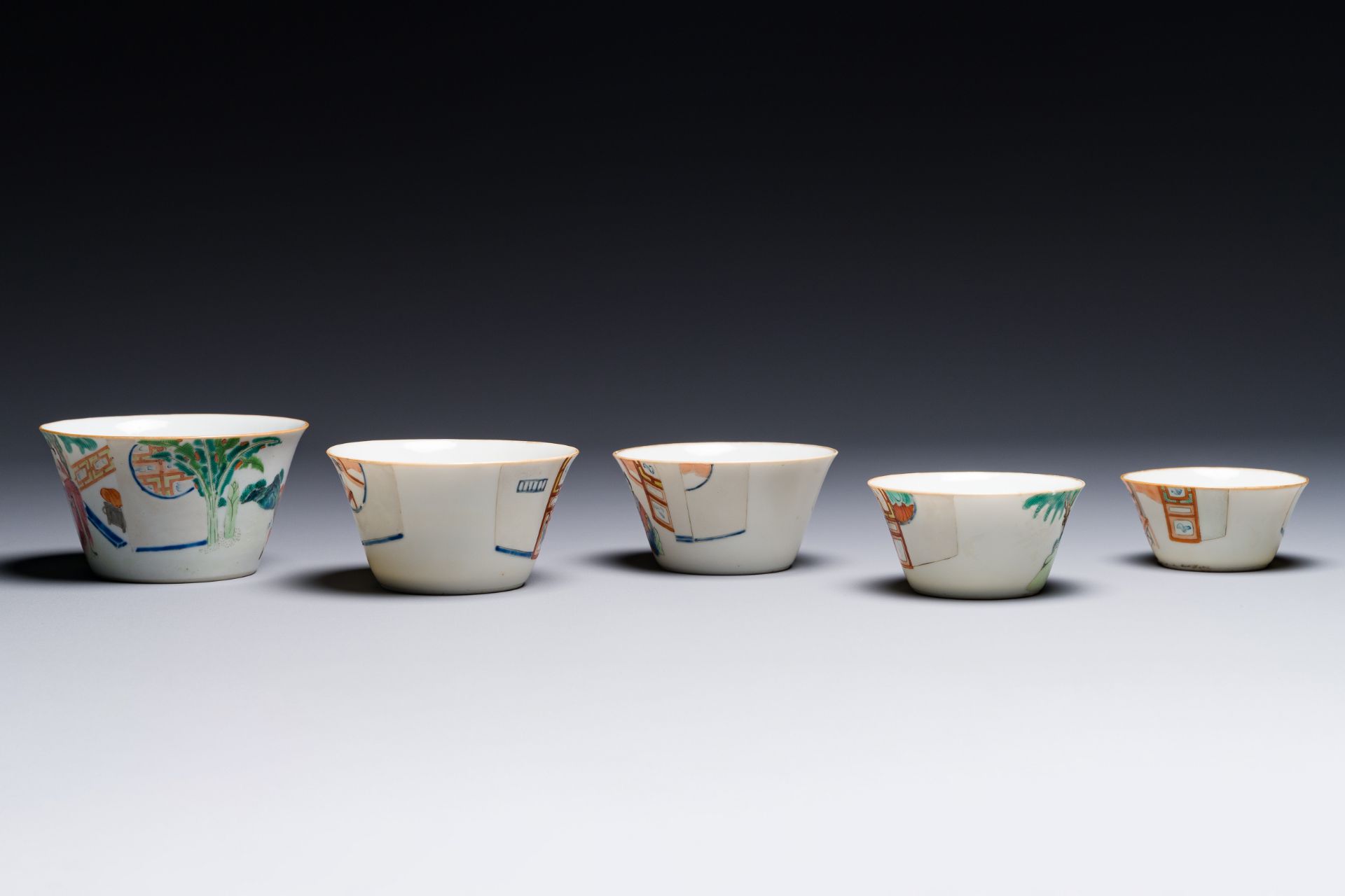 A rare set of ten Chinese famille rose 'erotic' nesting bowls, Daoguang mark and of the period - Bild 11 aus 17