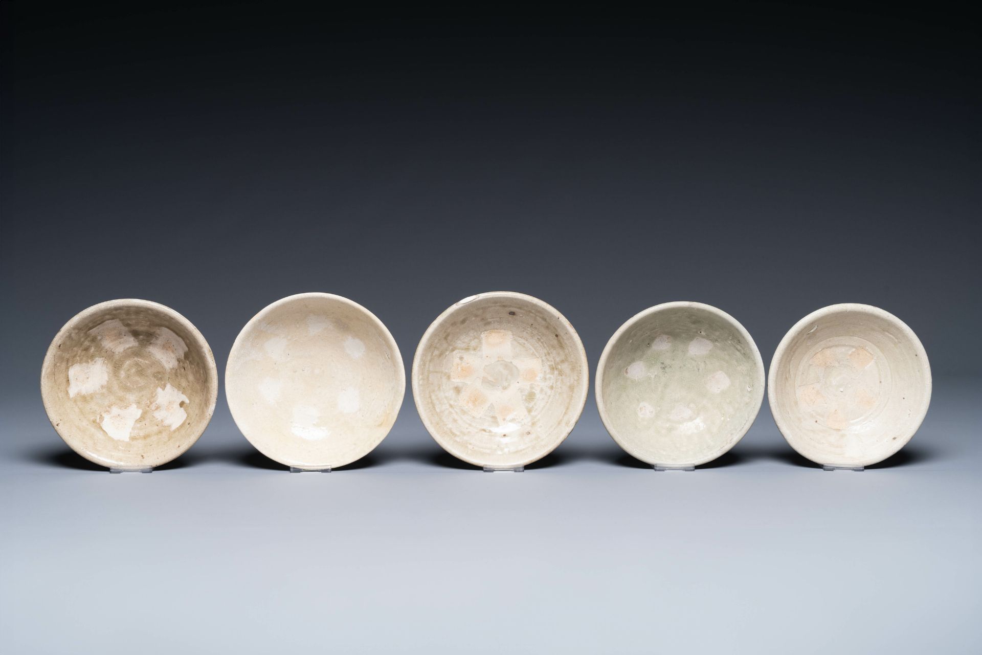 A varied collection of eight pieces Chinese monochrome wares, Tang/Ming - Image 2 of 7