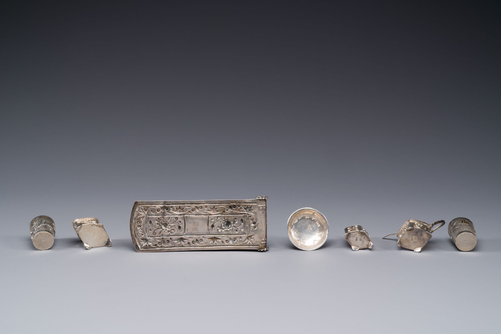 A group of ten varied Chinese small silver wares, Bao Sheng å¯¶å‡ mark, 19/20th C. - Bild 3 aus 3