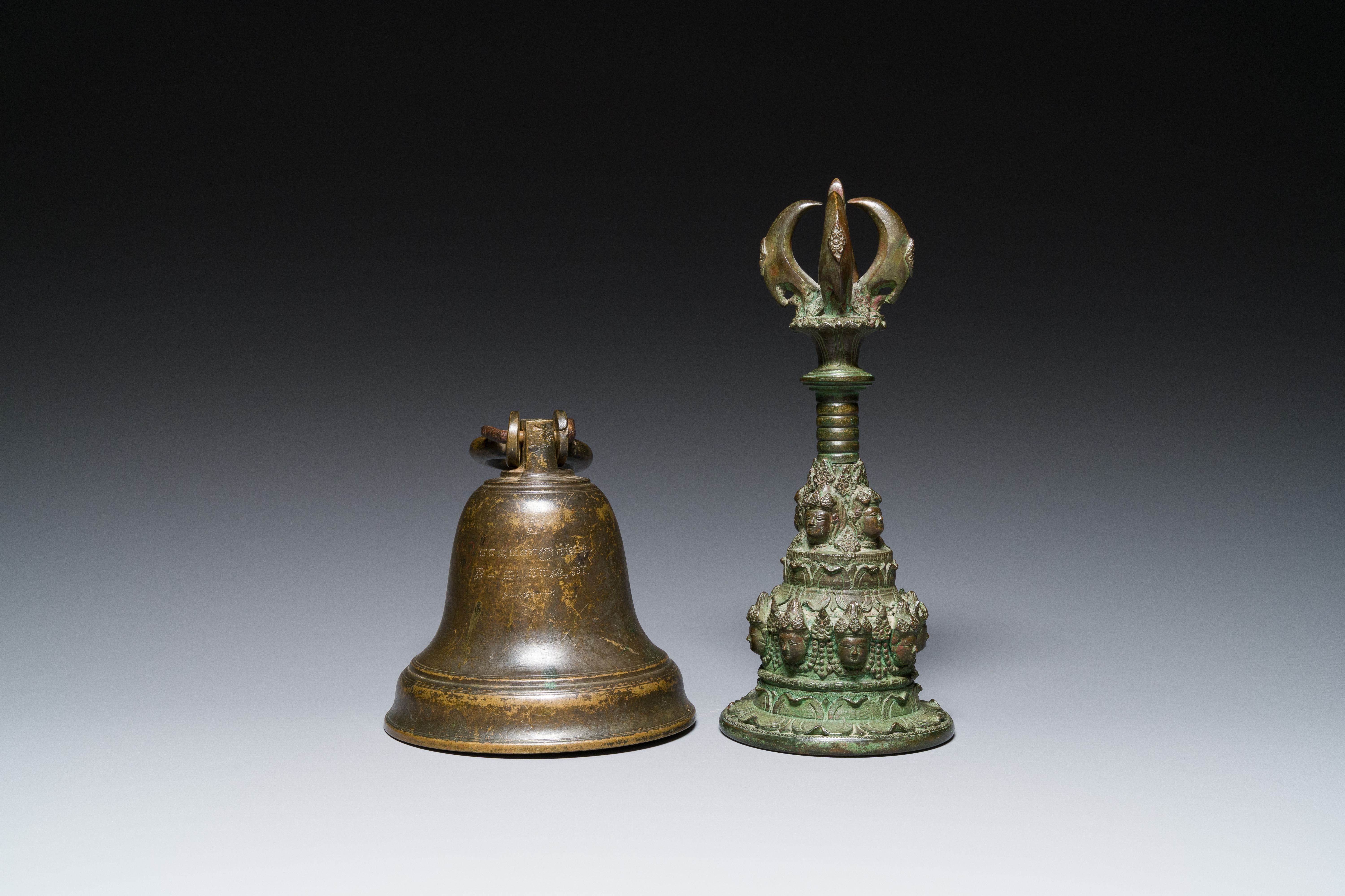 A bronze bell and a ceremonial hand bell, South Asia and Southeast Asia, 19th C. or earlier - Image 5 of 21