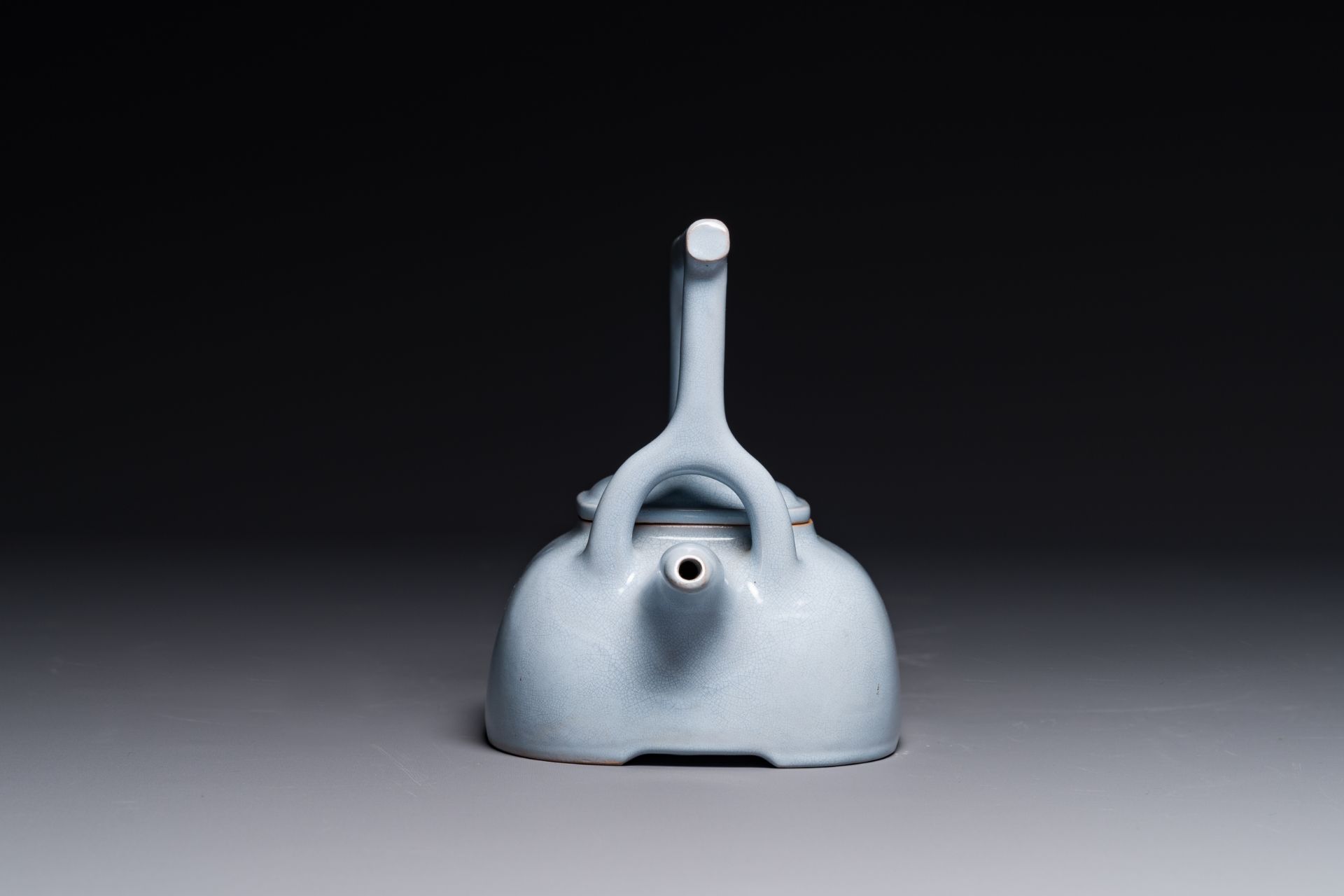 A Chinese monochrome clair-de-lune-glazed Yixing stoneware teapot and cover, Yixing seal mark, Repub - Bild 4 aus 6