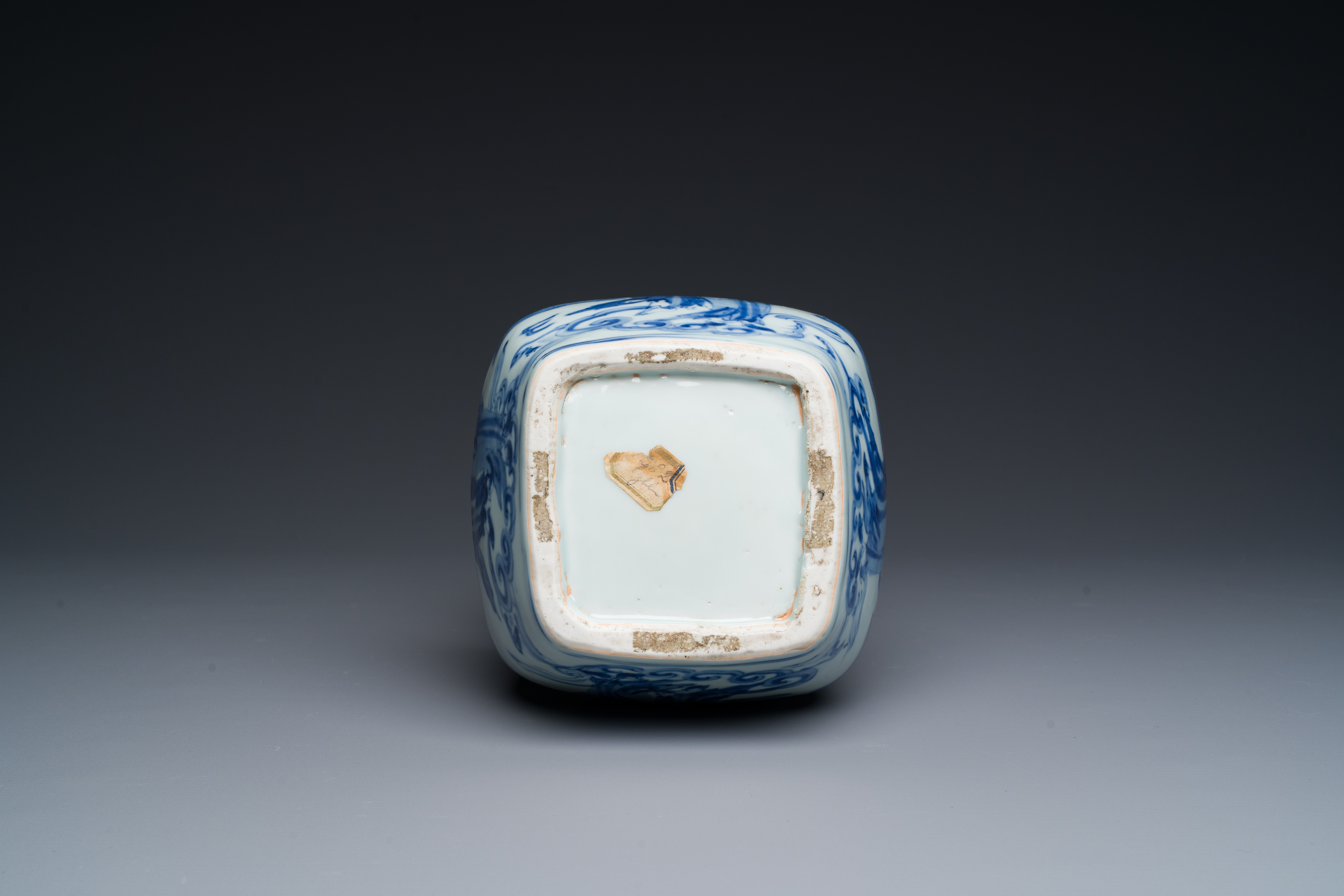 A rare Chinese blue and white double gourd vase with Guo Tai Min An åœ‹æ³°æ°‘å®‰ design, Jiajing/Wan - Image 6 of 6