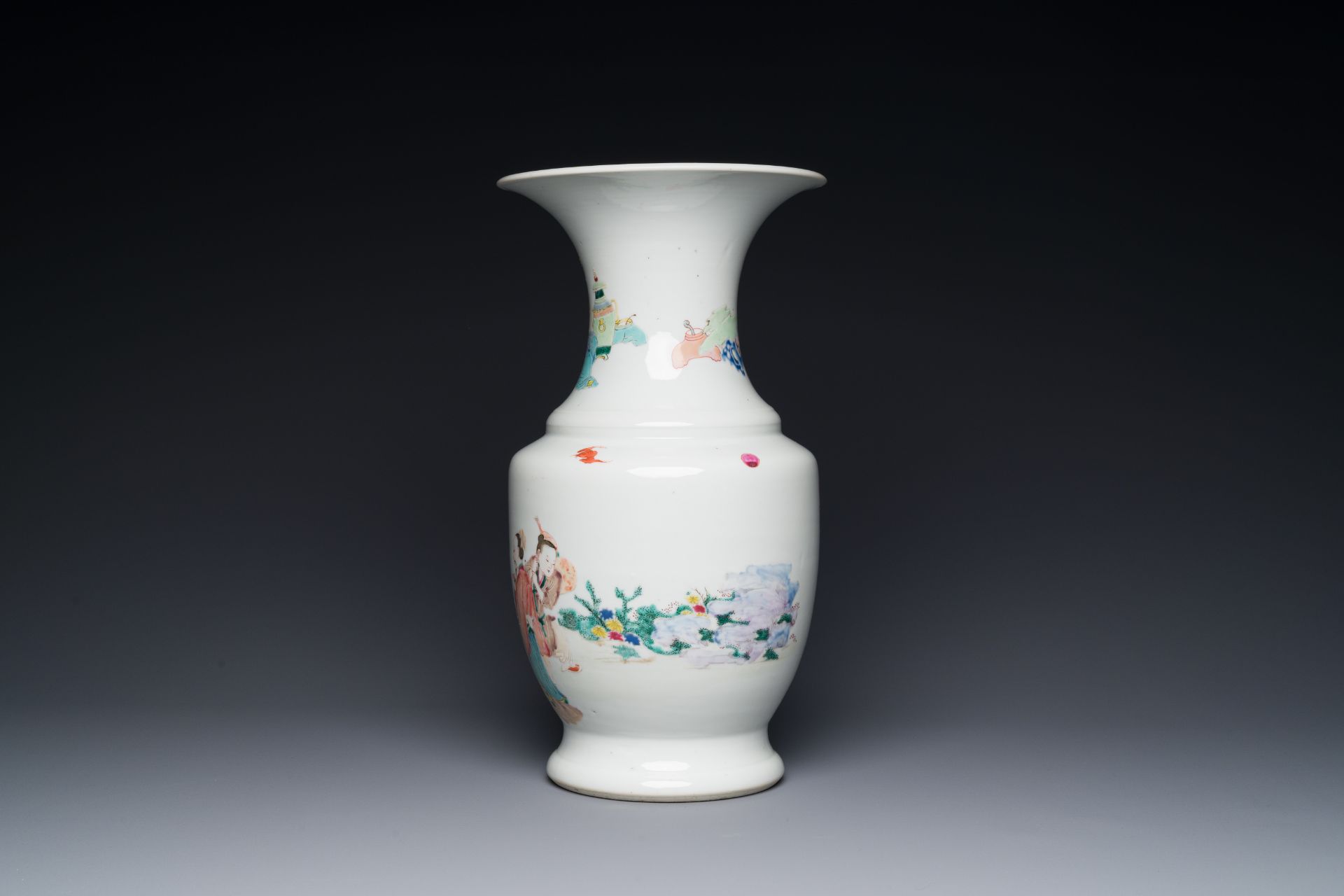 A Chinese famille rose vase with figural design, ji è¿¹ seal mark, Yongzheng - Image 3 of 6