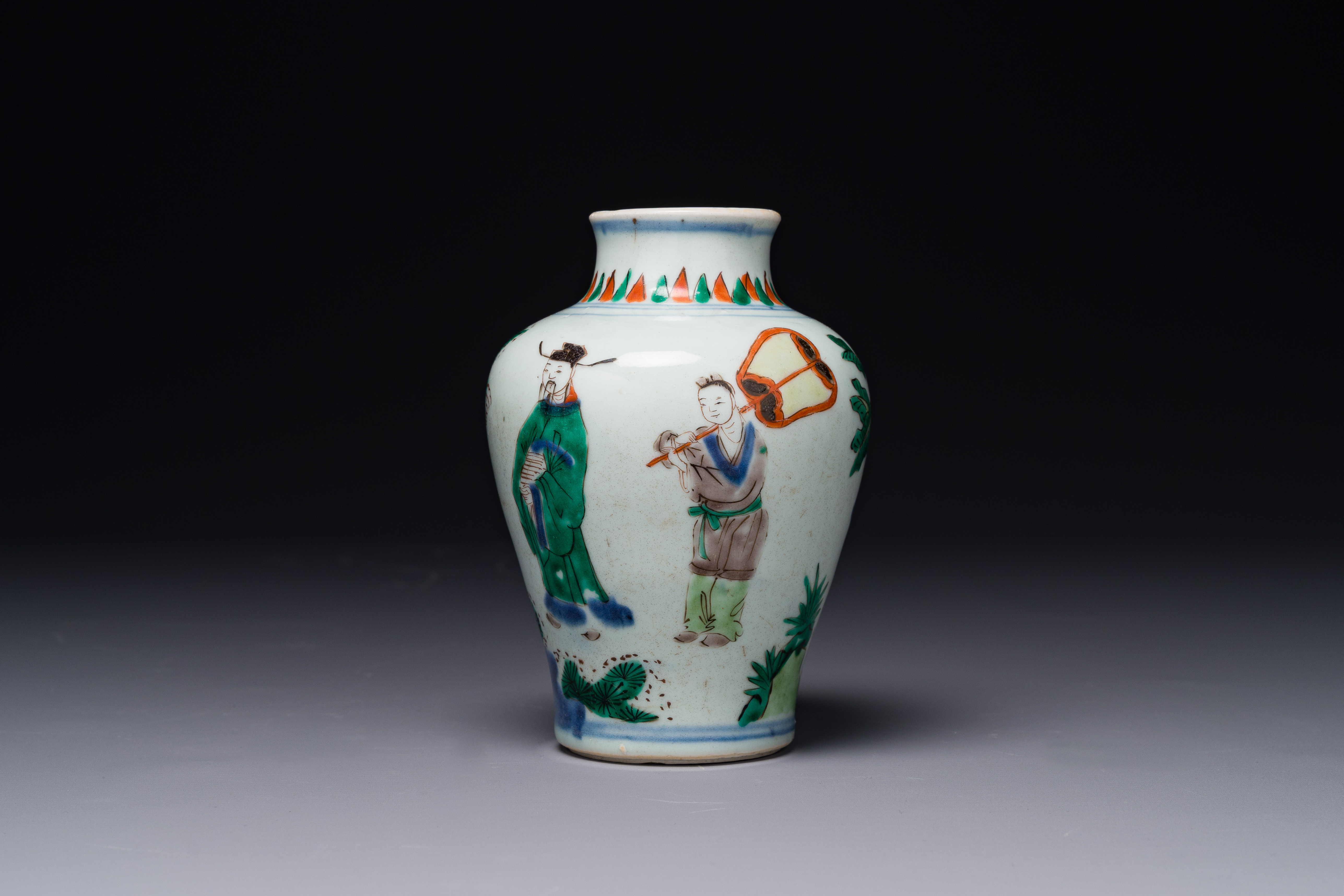 A small Chinese wucai jar with figures in a landscape, Transition period - Image 2 of 6