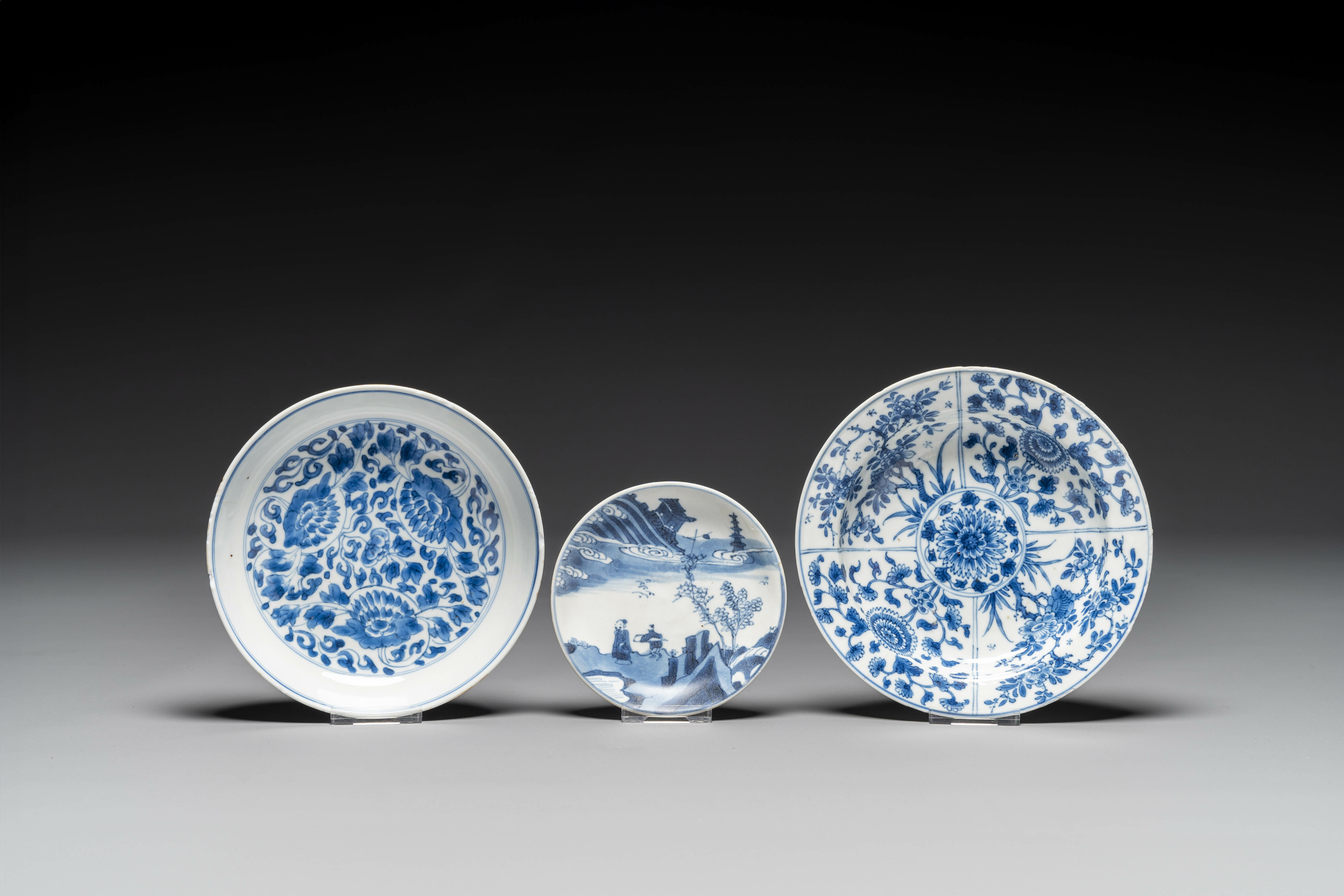 A group of six pieces of Chinese blue and white porcelain, Kangxi - Image 2 of 13