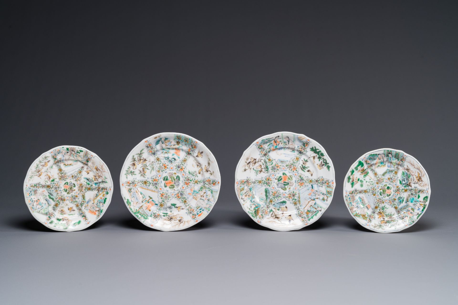 A rare 30-piece KPM porcelain service with Cantonese famille verte painting, China and Germany, 19th - Bild 6 aus 13