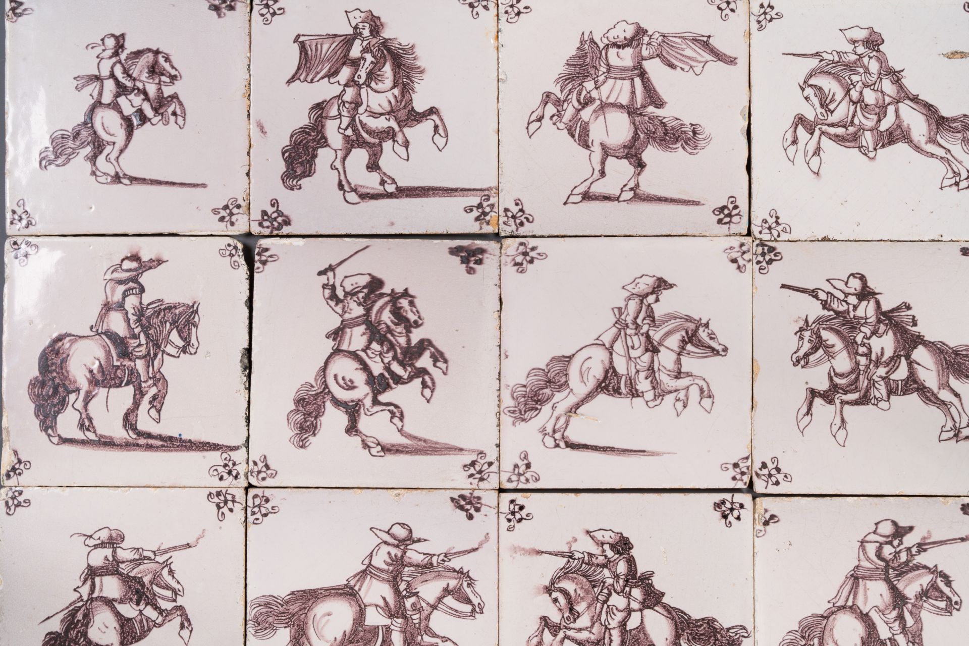 Fifteen Dutch Delft manganese tiles with horse riders, late 17th C. - Bild 4 aus 13