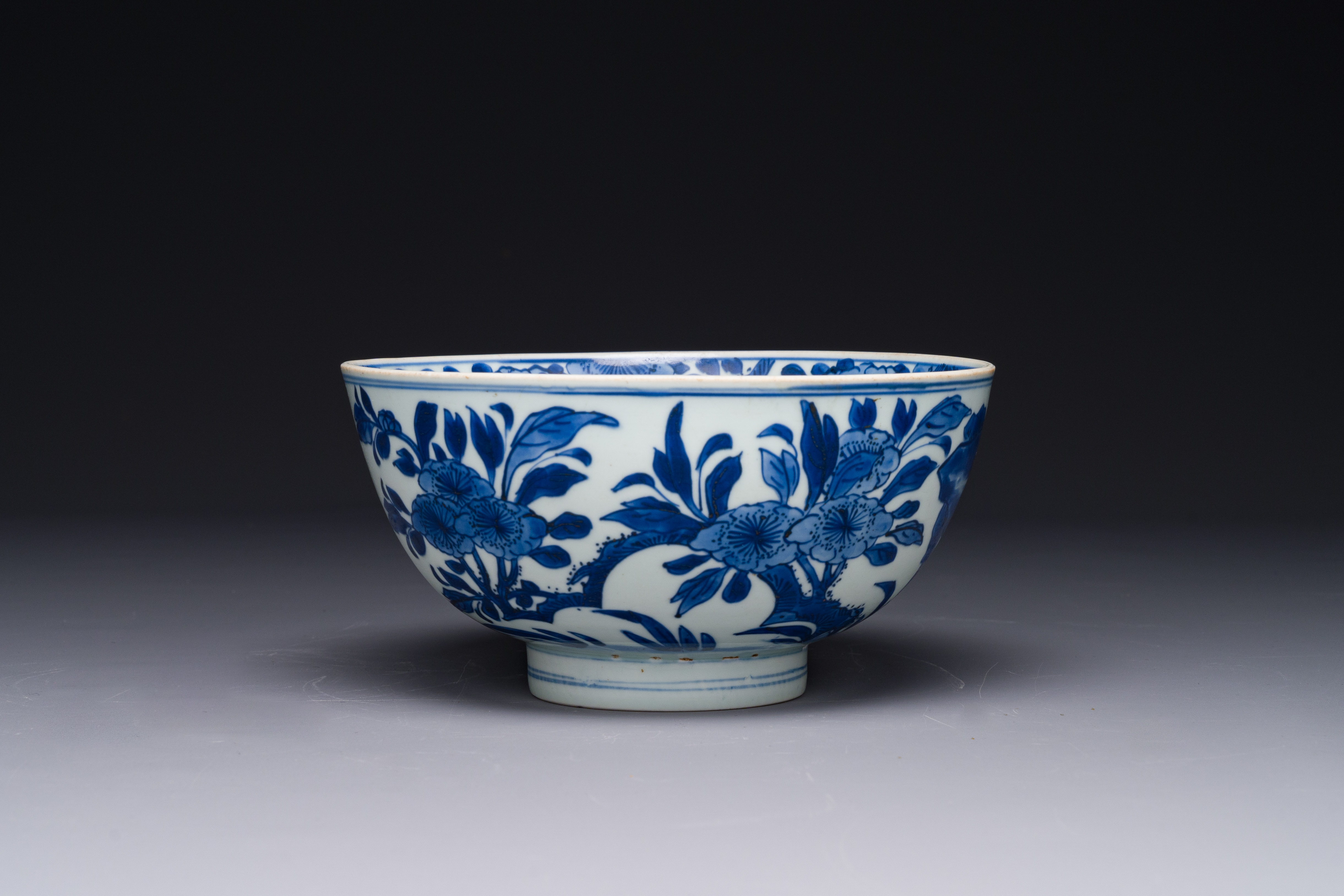 A Chinese blue and white 'birds among flowering branches' bowl, Shen De Tang Bo Gu Zhi æ…Žå¾·å ‚åšå