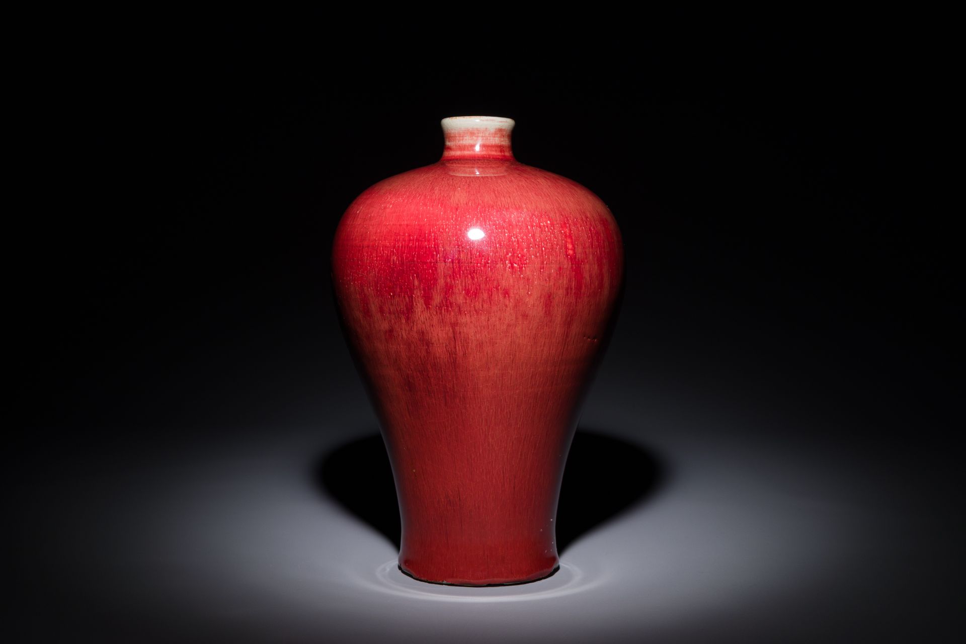 A Chinese flambe-glazed 'meiping' vase, 18th C. - Bild 2 aus 3