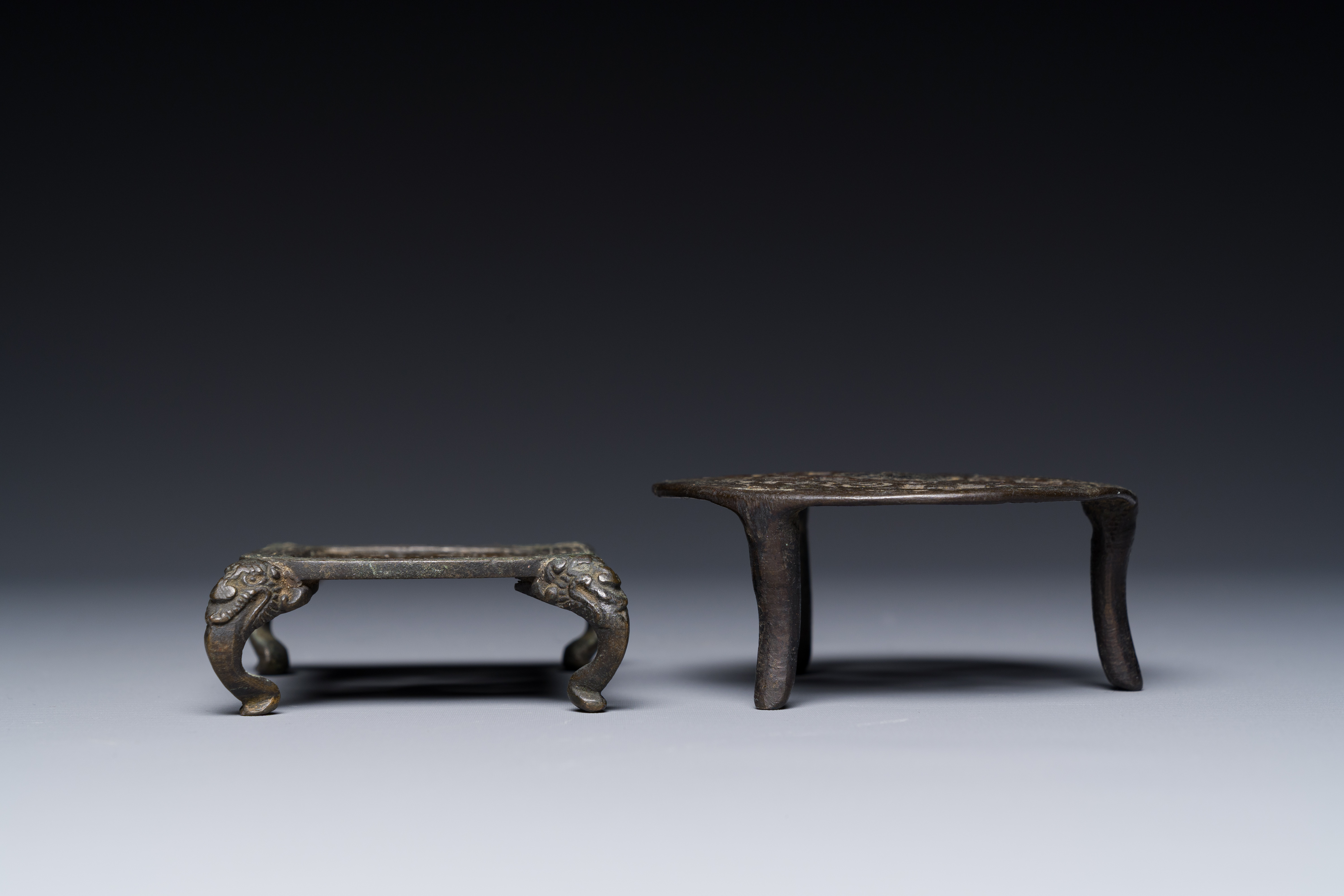 A group of four Chinese bronze scholarâ€™s desk objects, Shi Sou çŸ³åŸ mark, Ming/Qing - Image 6 of 8